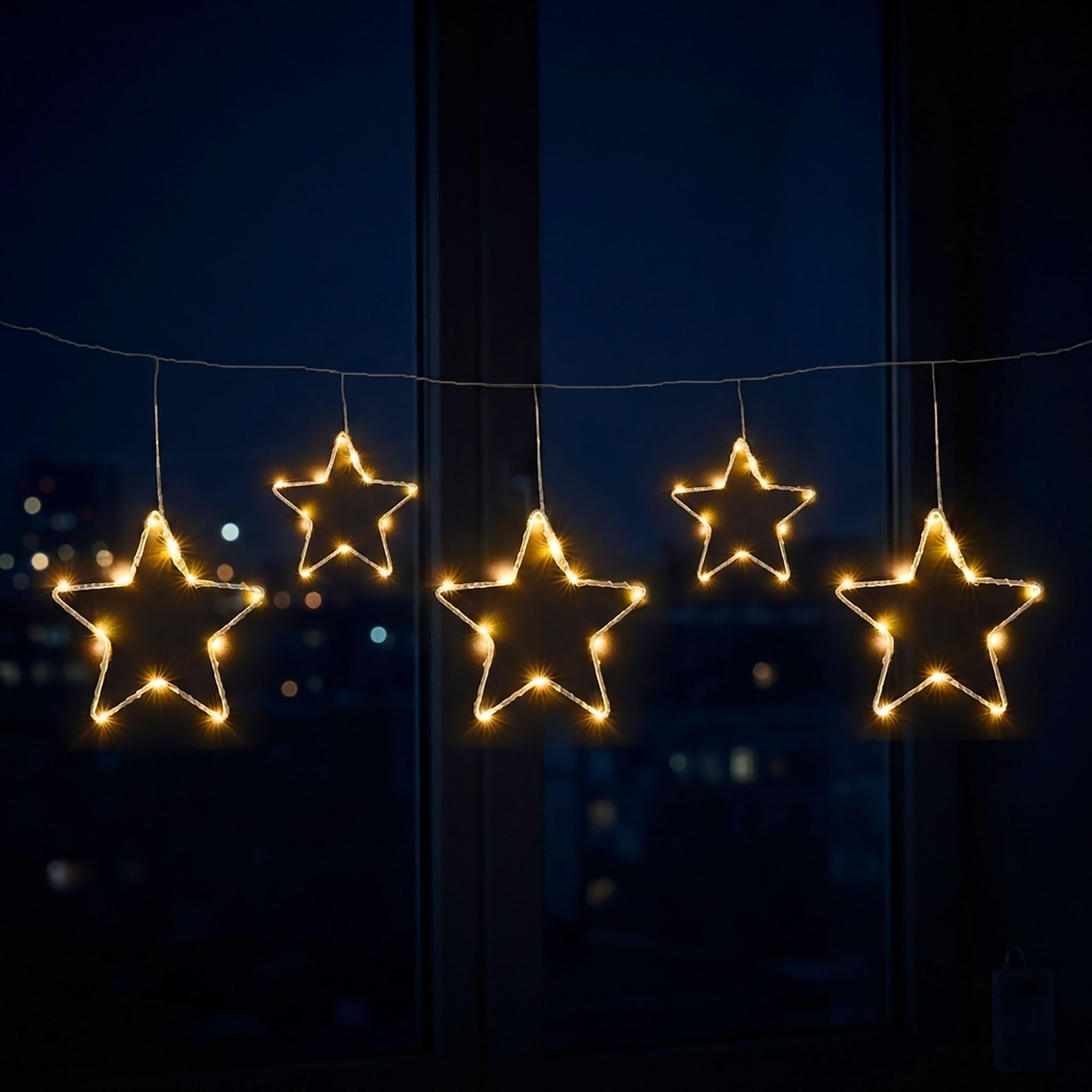 Spetebo LED Lichtervorhang mit 5 Metall Sternen warm weiß - 120 x 30 cm | Weihnachts Lichterkette mit Timer Funktion
