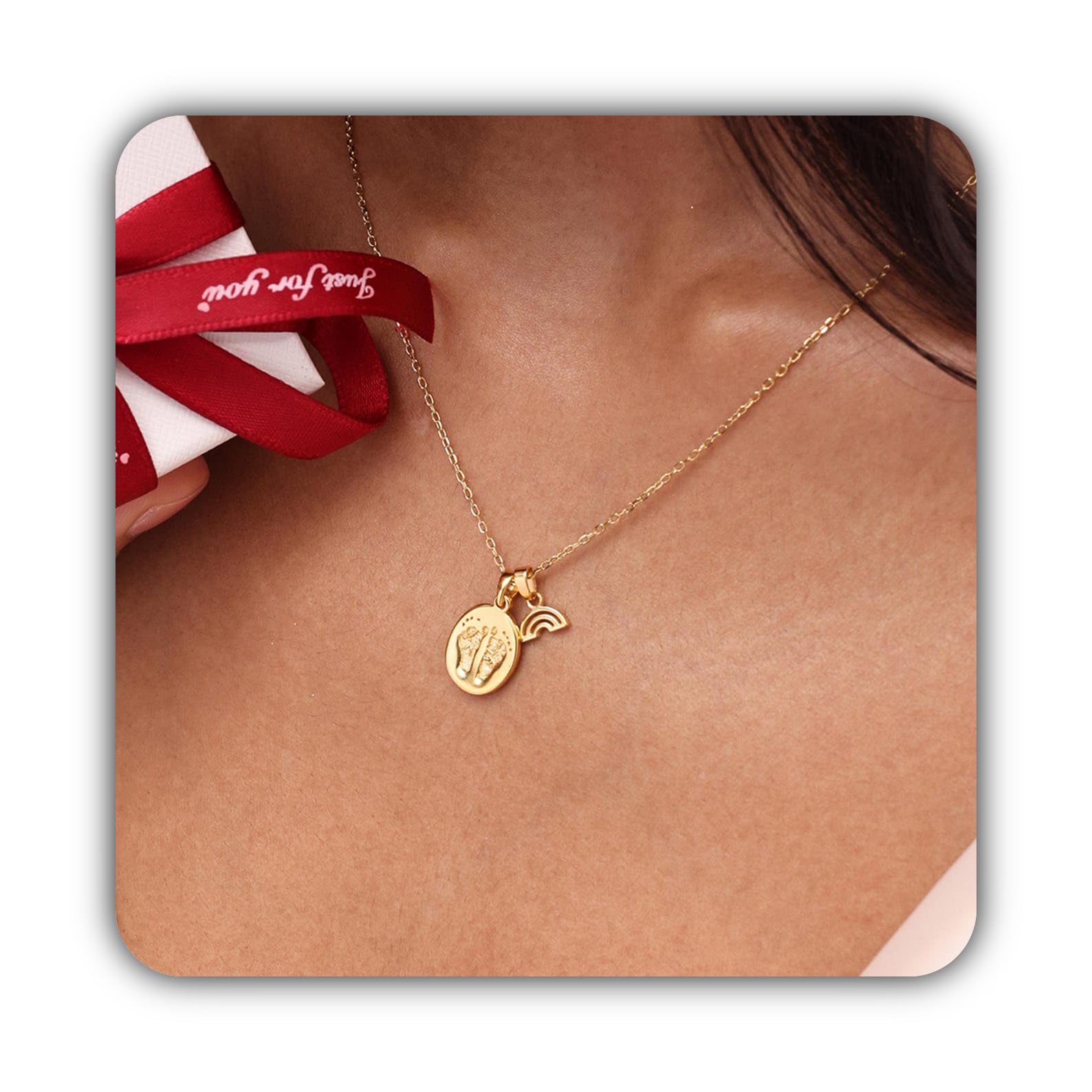 Collar con Huella de Bebé Personalizada | Colgante Ovalado Arcoíris de Plata | Joya de Recuerdo Familiar