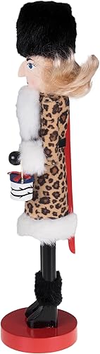 Miniatura 2 de Clever Creations Cascanueces de madera tradicional verde de 15 pulgadas, decoración navideña festiva para estantes y mesas