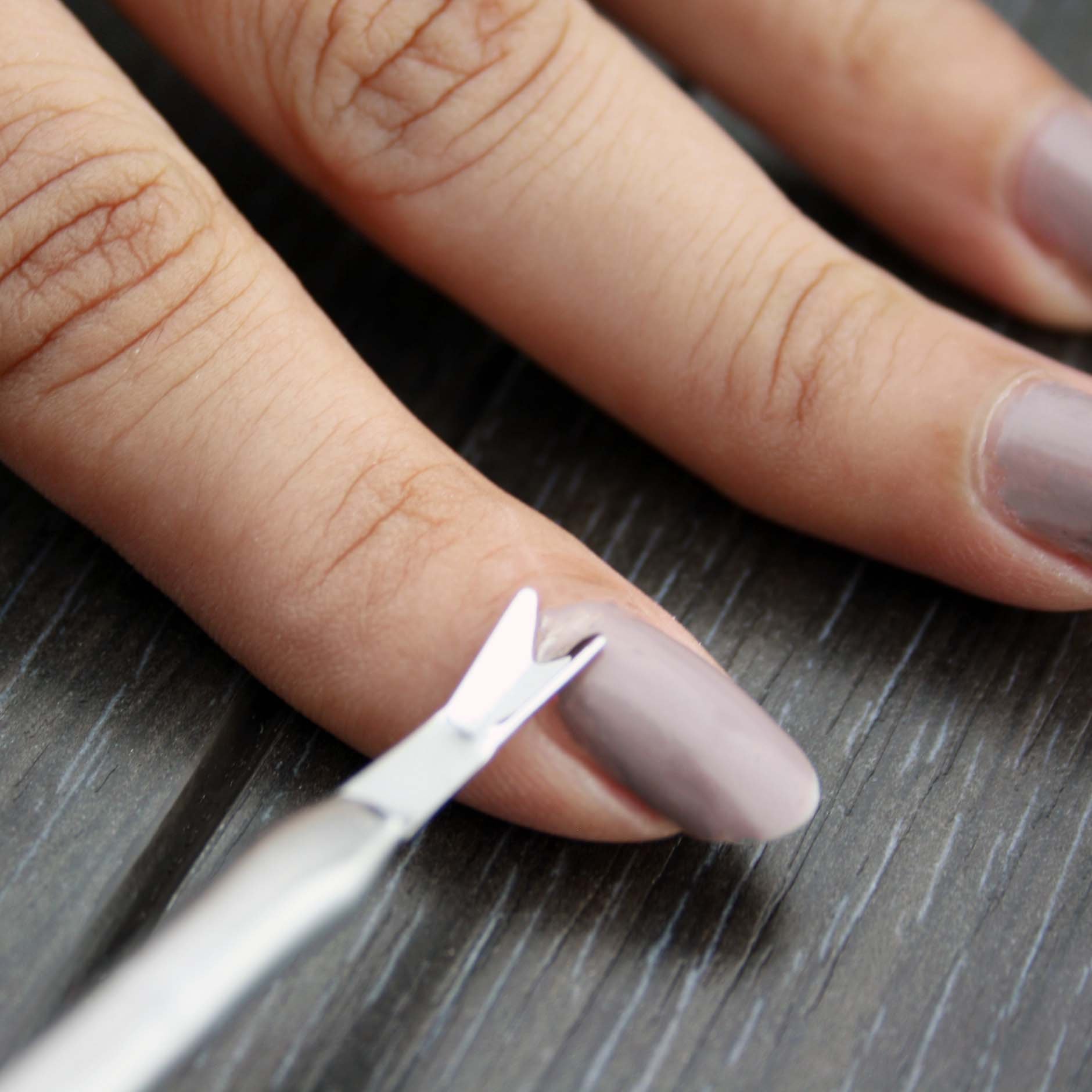 High Grade Stainless Steel Made Cuticle Trimmer & Pusher. Ideal To use At Home Or At Salon. Suits All Type Of Nails. Unisex