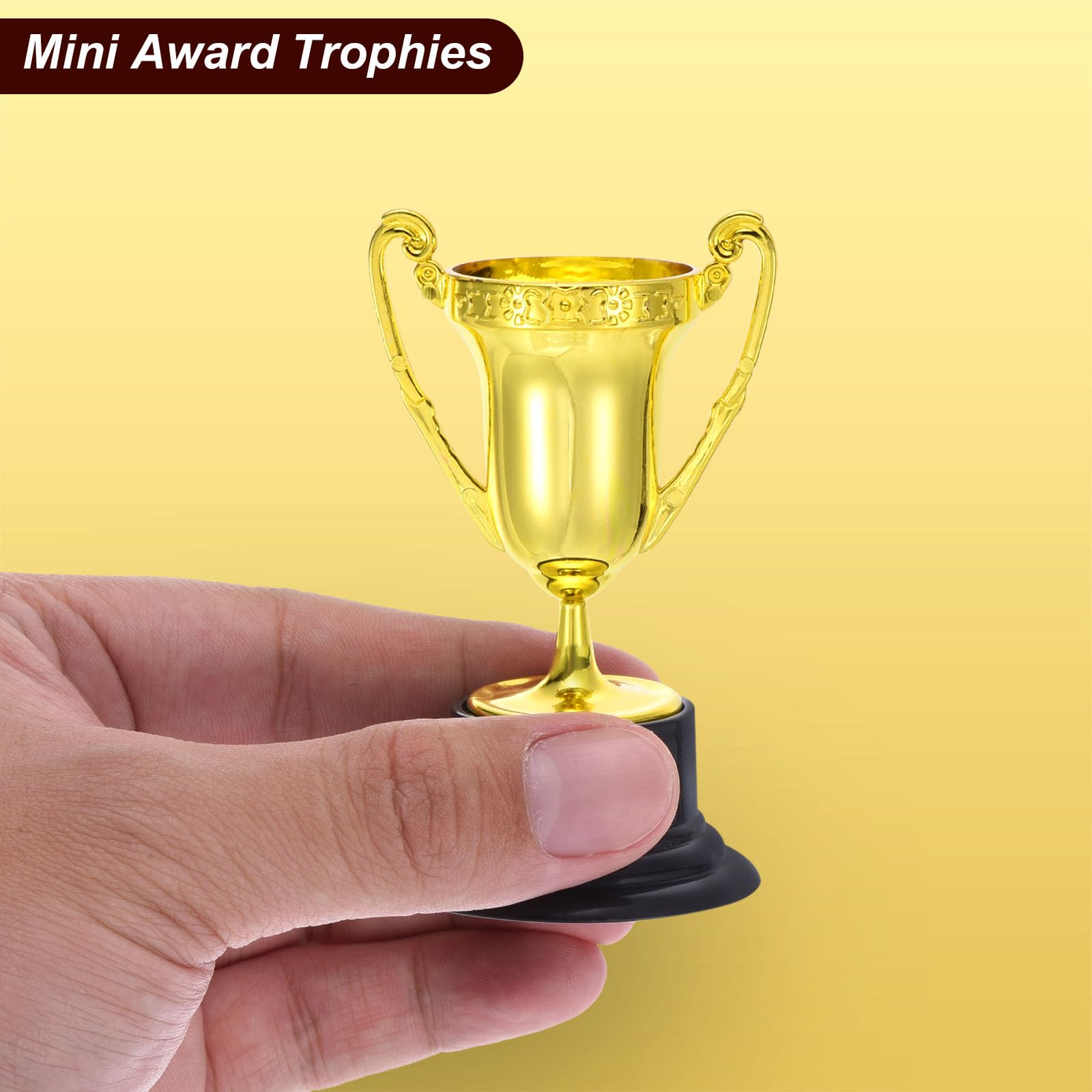 PATIKIL Paquete de 60 Mini Trofeos de Plástico Dorados de 3.3 Pulgadas Copa de Trofeo Pequeña Premio Al Primer Lugar Trofeos para Deportes Torneos de Fútbol Competencia Fiesta