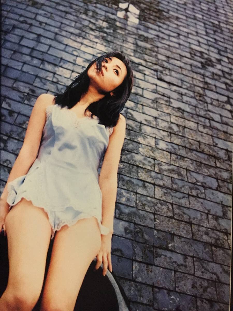 Amazon.co.jp: 古本 帯あり 写真集 Seduction 75021 鈴木史華