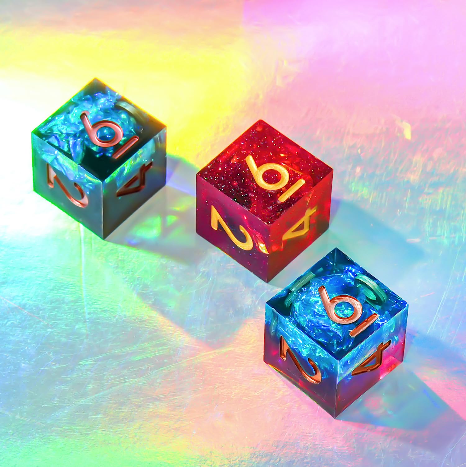 D6 DND-Würfel mit scharfer Kante aus Harz, zufällige Farbe und Stil, 6-seitige Würfel, 16 mm, handgefertigt, polyedrisch, für DND-Rollenspiele (zufälliges Set)