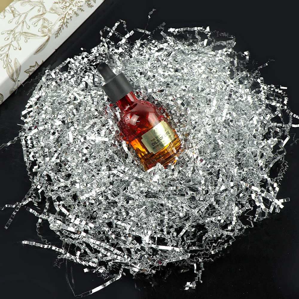 PLINJOY 0,9 kg Knisterschnitt-Papierschnipsel-Füllstoff für Geschenkkorb, geschreddertes Konfetti-Papierbox, Füllung, Osterkorb, Gras (Silber)