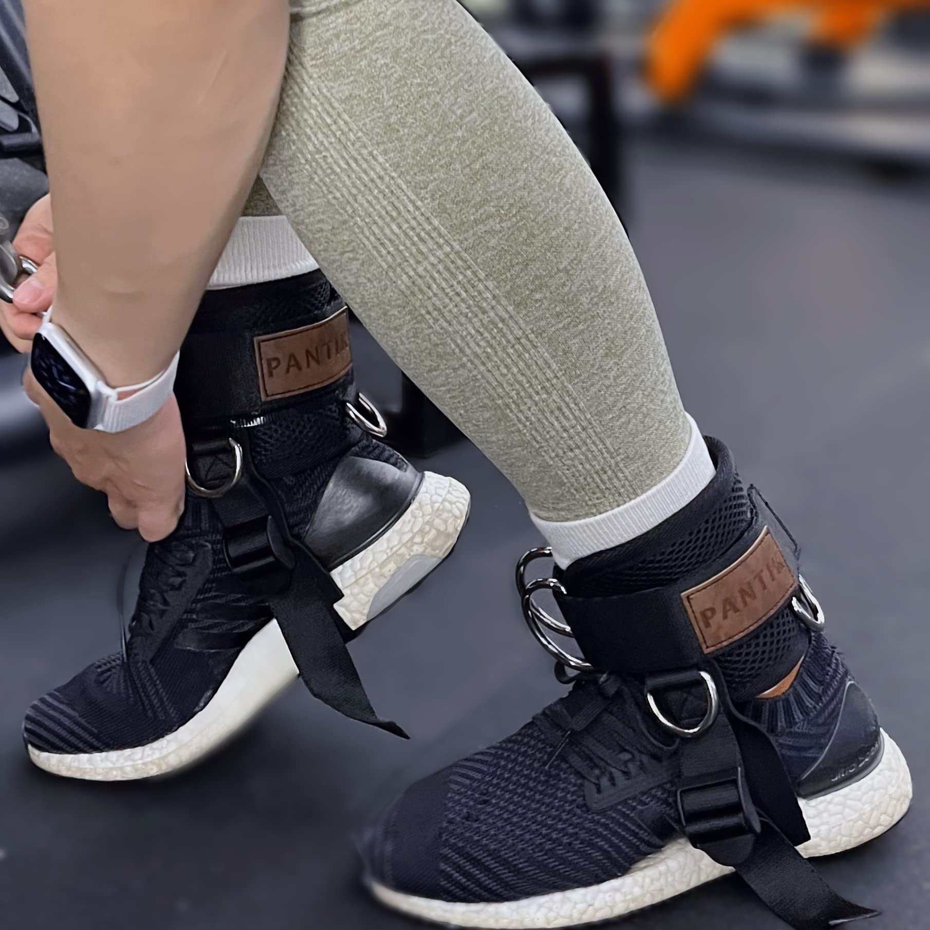 Knöchelriemen für Kabelmaschinen, Sport, verstellbar, bequeme Passform, Neopren, gepolstert, doppelter D-Stahlring, Fitnessstudio, Beinverlängerungen, Locken für Damen und Herren