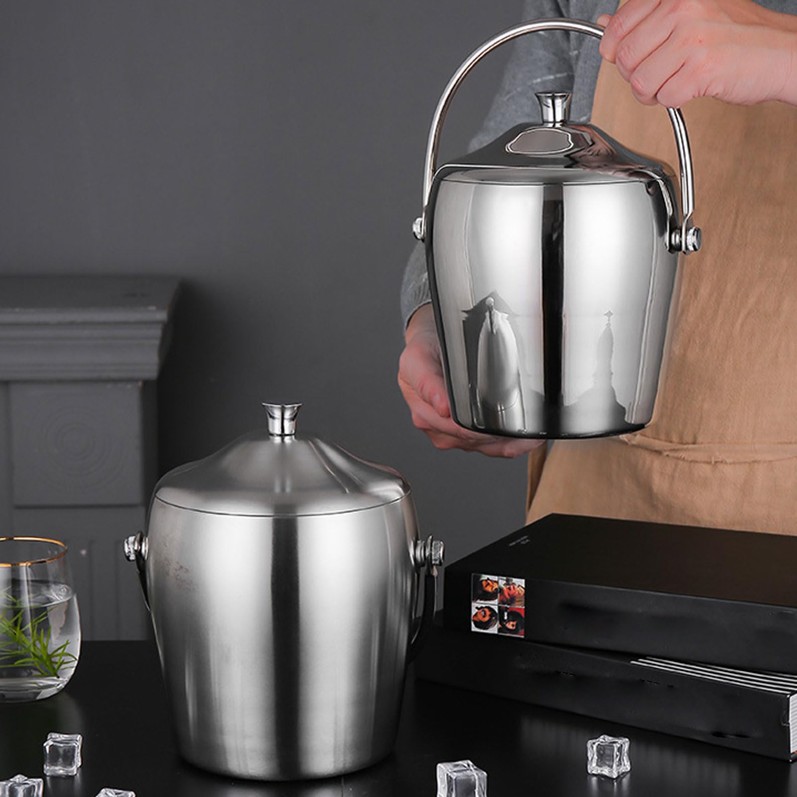 AIZYR Cubos De Hielo Aislados Cubos De Hielo con Pinzas, Cubos De Hielo De Doble Pared Mantener La Congelación Cubo De Fiesta Barril De Vino Casa del Bar De Fiestas,1.2L