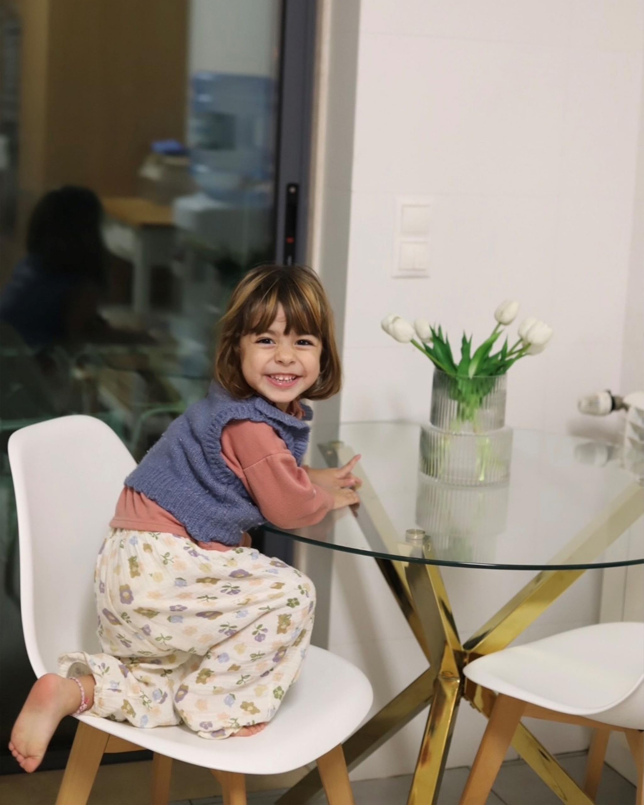 Tavolo da pranzo rotondo moderno glam ⌀ 90 cm 4 persone piano in vetro temperato Oro