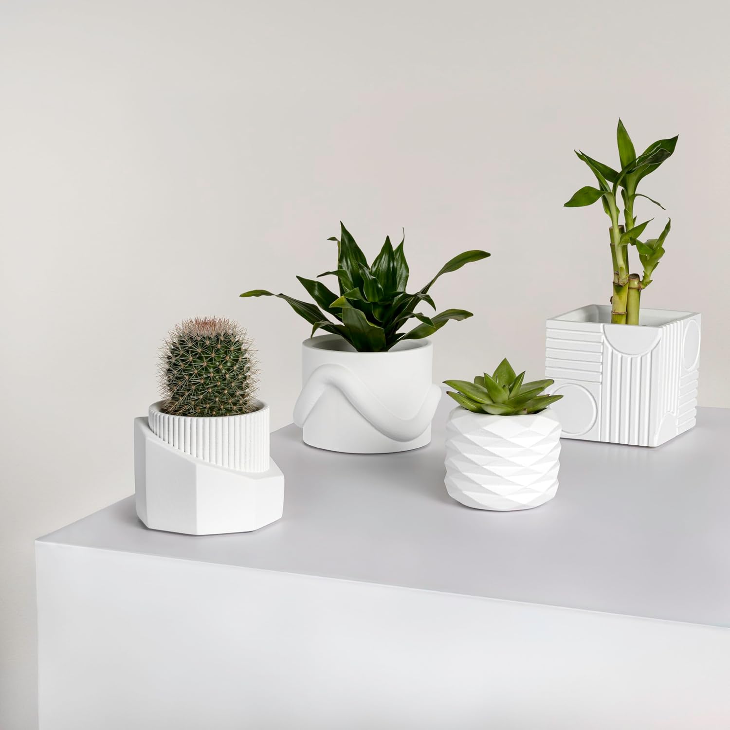 JONATHAN Y Romy Modern Minimalist Handmade Concrete Geometric Planter Set with Drainage Holes, Matte White (Set of 4) (PLN1005C-4SET)