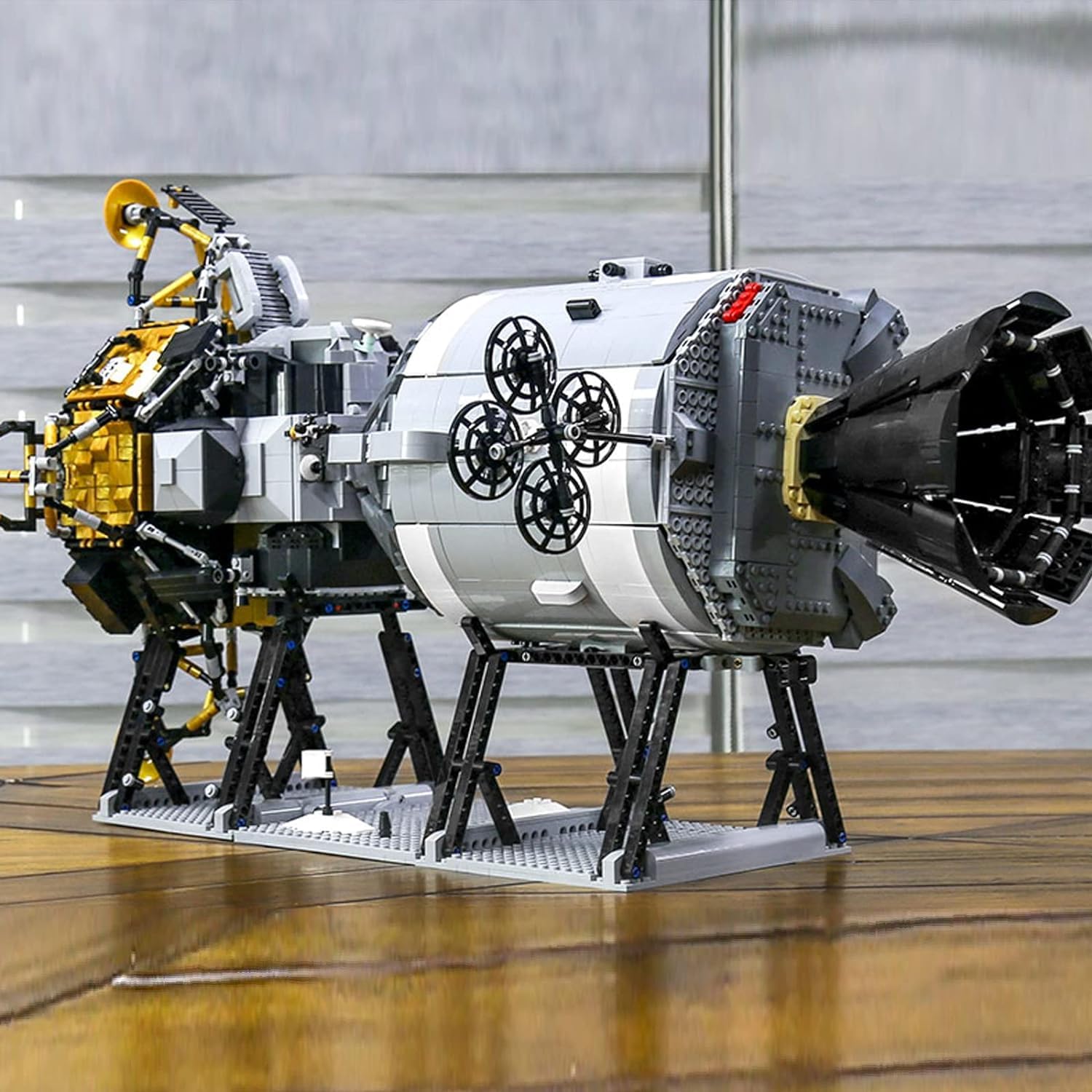 Amazon.co.jp: アポロ11号月着陸船建物のおもちゃ、宇宙船の建物および Amazon.co.jp: アポロ11号月着陸船建物のおもちゃ、宇宙船の建物および