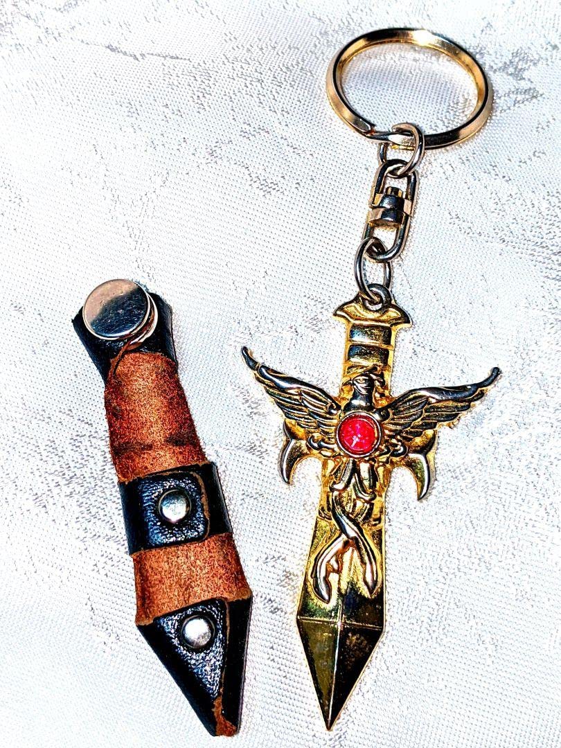 レア？！　ゴジラ　メダル　キーホルダー　金　ゴールド Amazon.co.jp: 【Amazon.co.jp限定】ゴジラ70周年記念 怪獣王