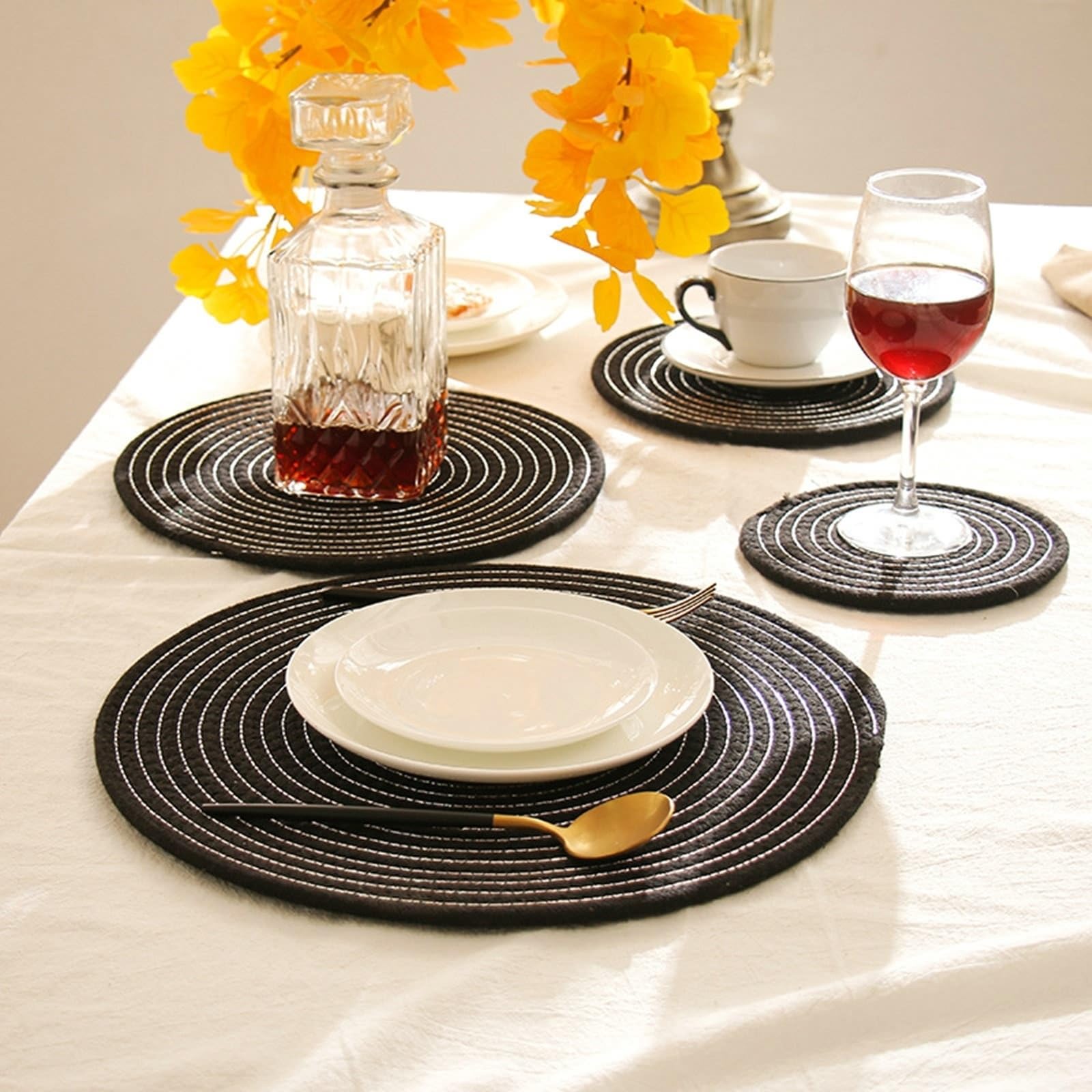 Placemat - Juego de 8 manteles individuales redondos de 38 cm, color negro y plateado