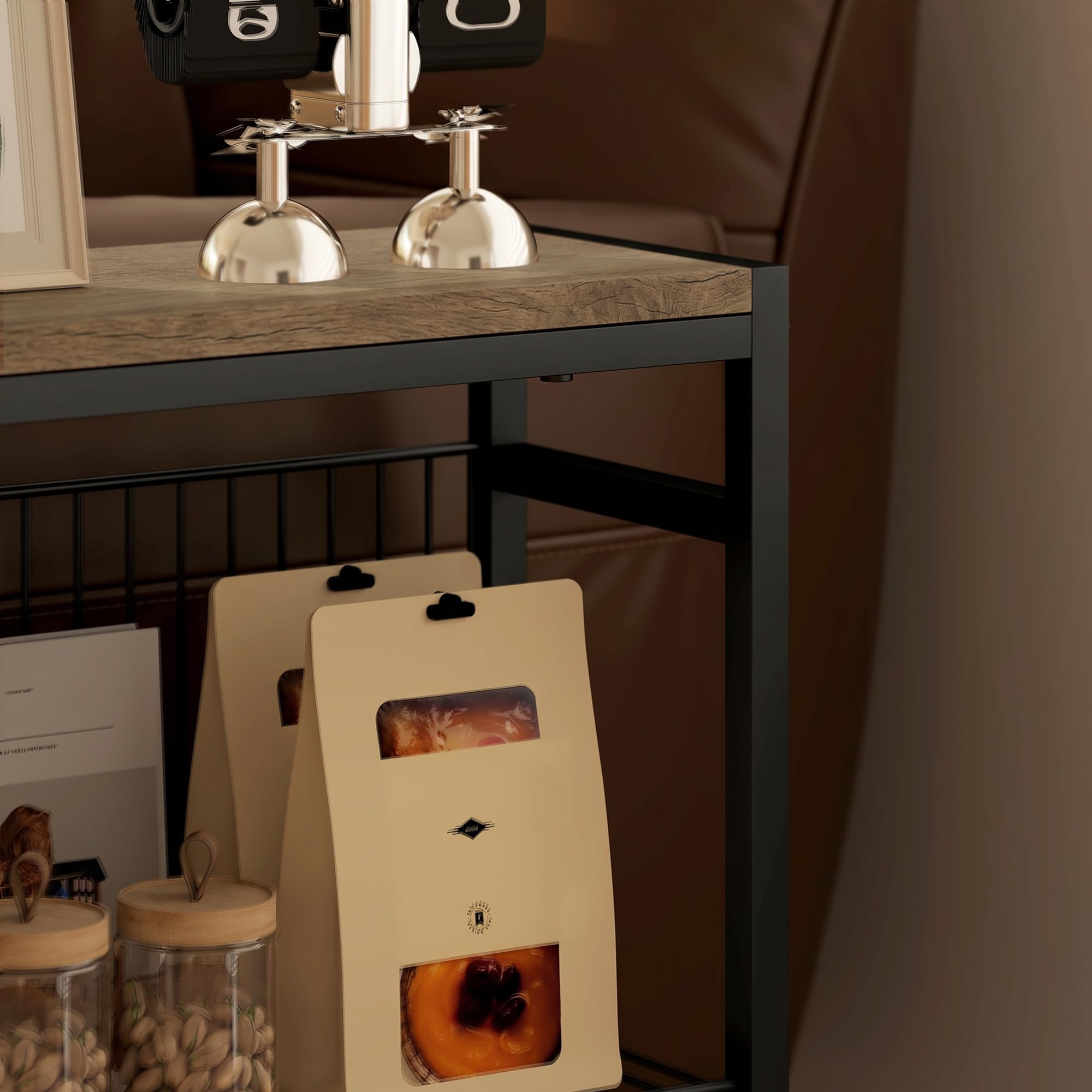 HOMCOM Tavolino stretto a 3 livelli, tavolino industriale con ripiani aperti e struttura in acciaio per soggiorno, camera da letto, 43 x 18 x 62,5 cm, grigio