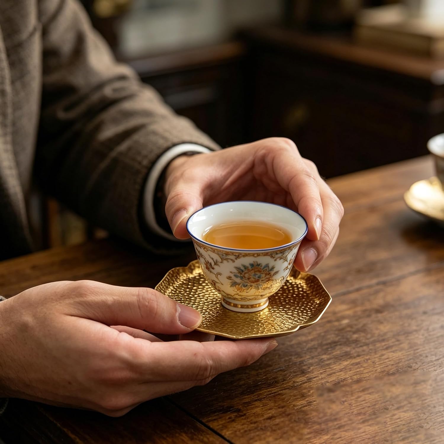 Hammered Brass Coasters for Tea Coffee Cups - 4Pcs Small Size 7.5cm / 2.9in | Unique Shaped Solid Brass Cup Mats, Metal Cup Tray for Coffee Table, Tea Bar, Home Decor