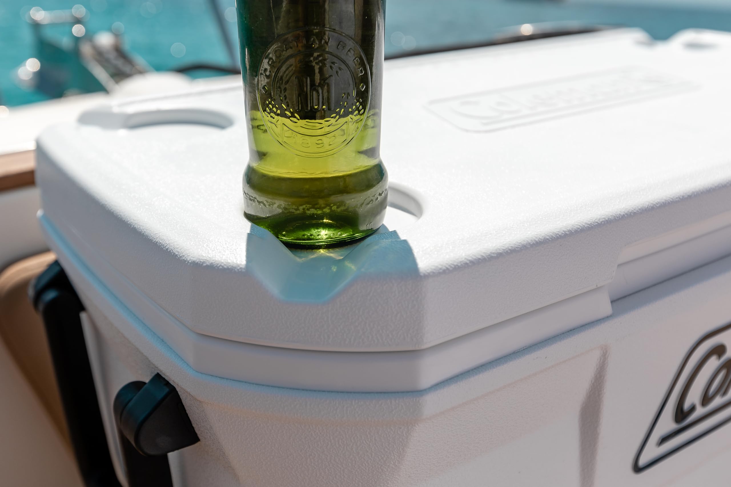 Coleman Marine Xtreme 100QT Super große Kühlbox | 94L Hochleistungs-Eisbox | komplette PU-Schaum-Isolierung | hält 5 Tage kühl, tragbare Thermobox mit UV-Schutz