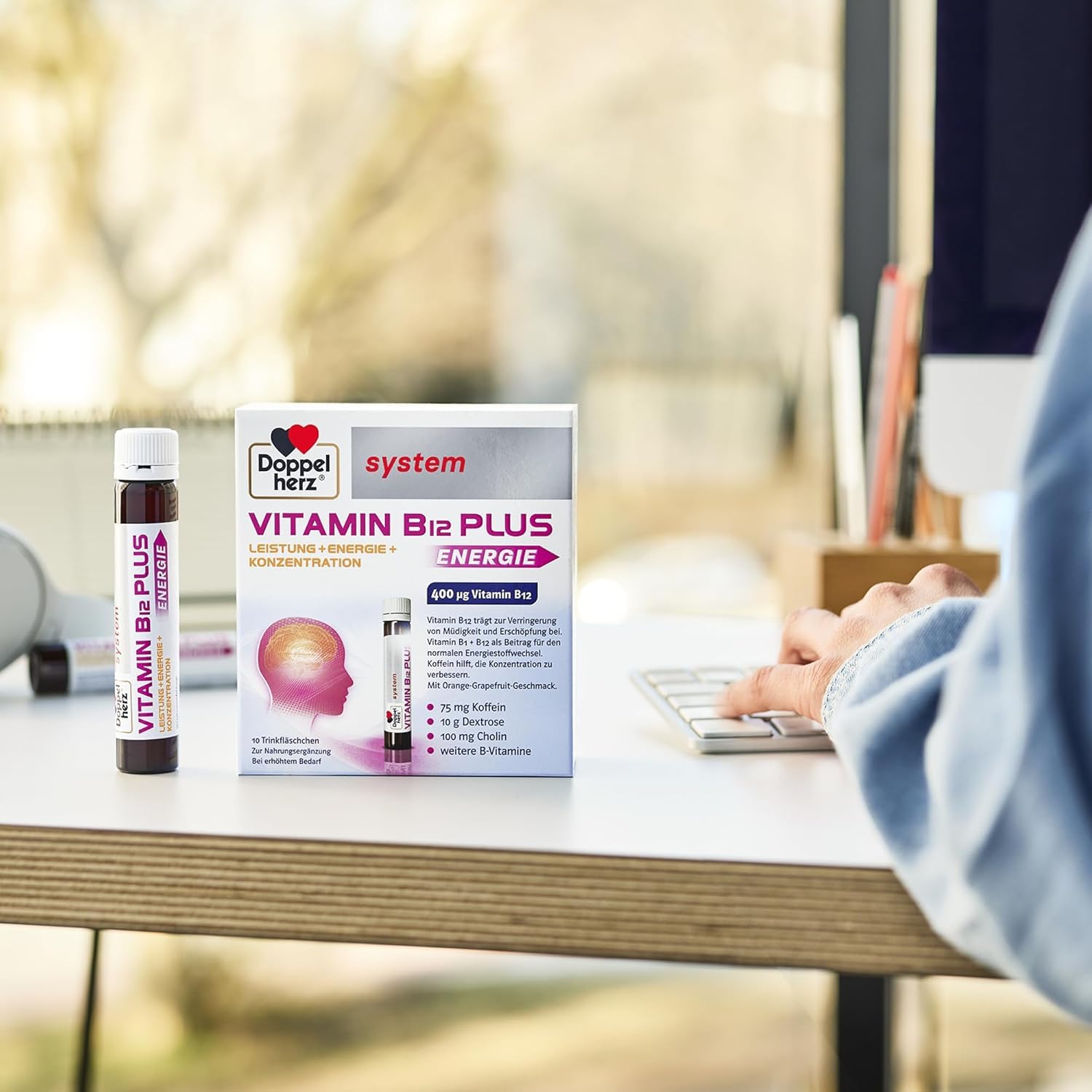 Doppelherz system VITAMIN B12 PLUS ENERGIE - Praktische Trinkfläschchen | Vitamin B12 trägt zur Verringerung von Müdigkeit und Erschöpfung bei - vegan, lactose- & glutenfrei - 2 x 30 Trinkfläschchen