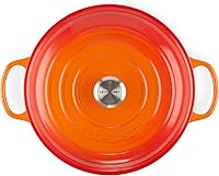 Vista 2 de Le Creuset Signature Cacerola de hierro fundido esmaltado, 3.5 cuartos de galón, color naranja (Flame)