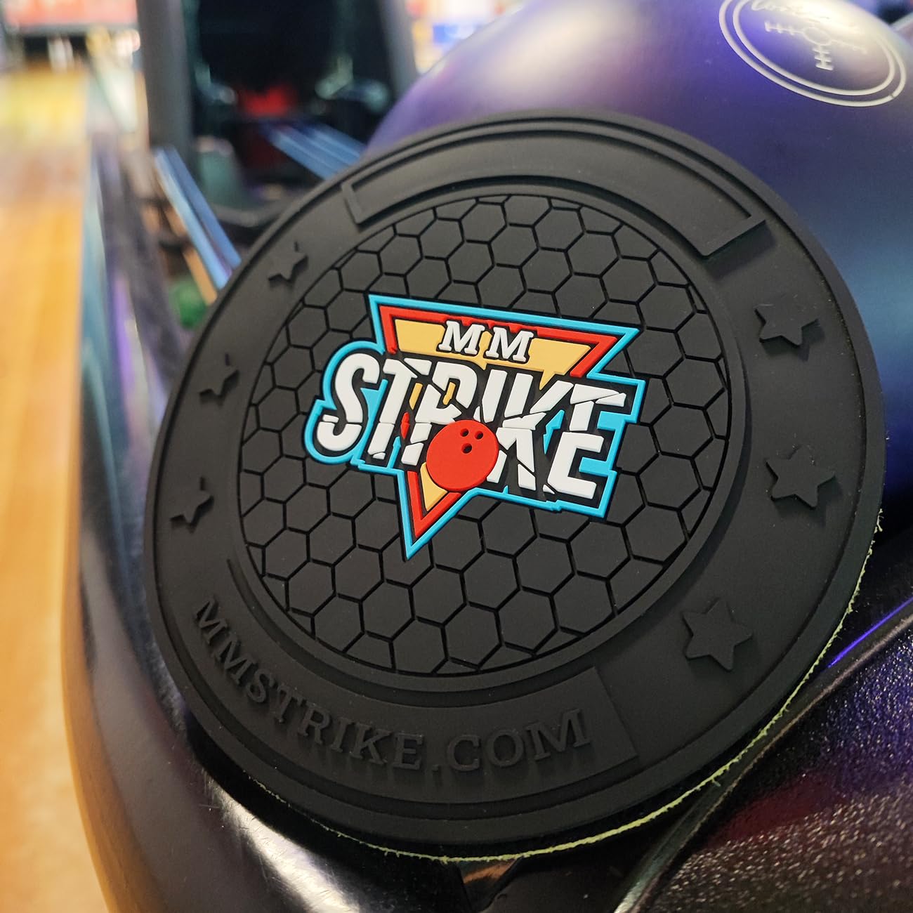 MMSTRIKE 2 cuscinetti da bowling in pelle Shammy + Nero GripFlex Gomma Base Disco Gancio e Sistema Loop. Rimozione olio e levigatura superficiale. Ammies da bowling sostituibili