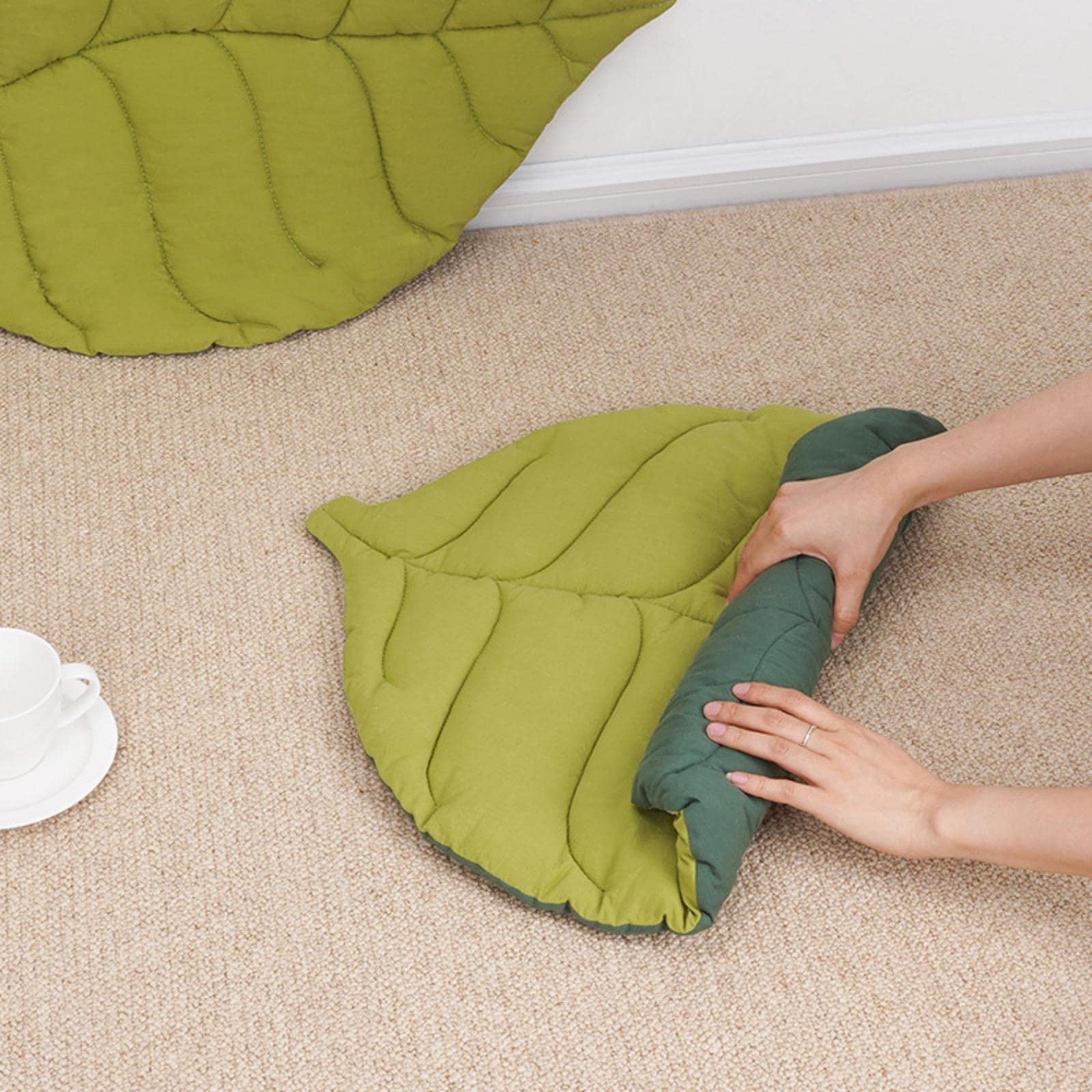MOJUN Double-Sided Pet Mat For Dogs & Cats - Leaf Design, Cotton, Portable Bed Pad For Small/Medium Pets (28x24.5 Inch)