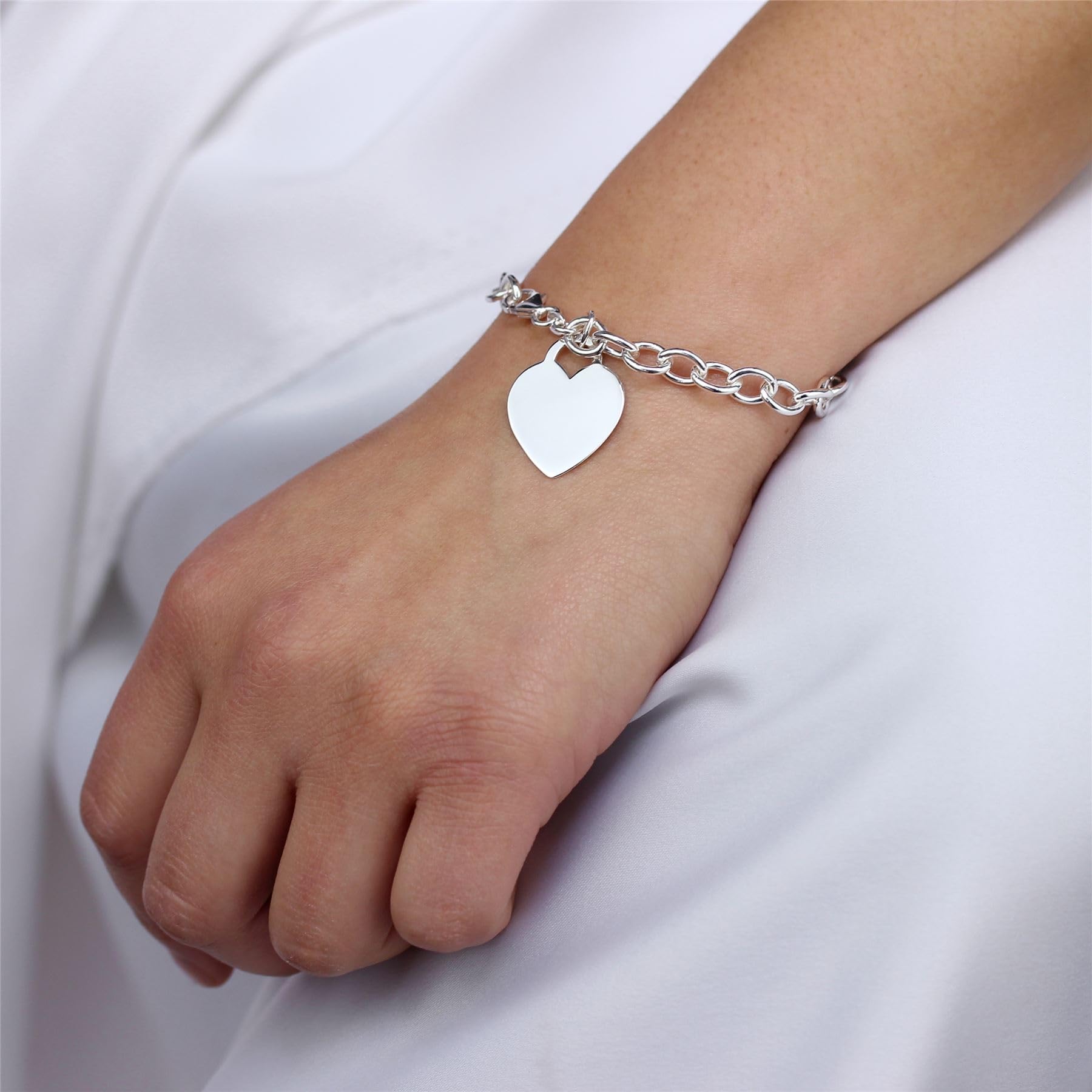 Bracciale con charm a forma di cuore grande da incidere in Argento Sterling, 17,7 cm