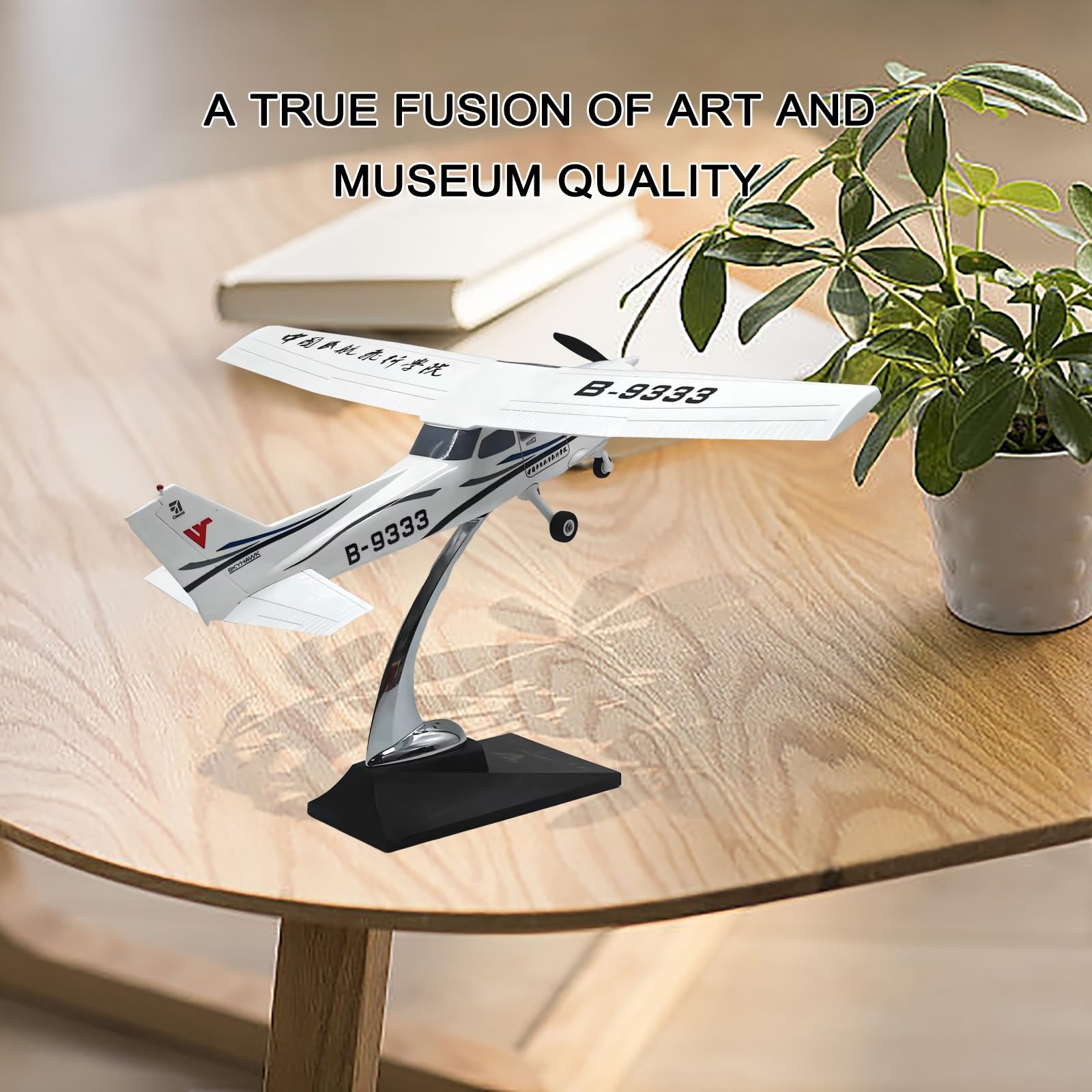 Modello aereo 172 Cessna Trainer in scala 1:32 Realistico in lega resina metallo fuso con supporto for visualizzazione statica, opera d'arte fatta mano Decorazione perfetta casa