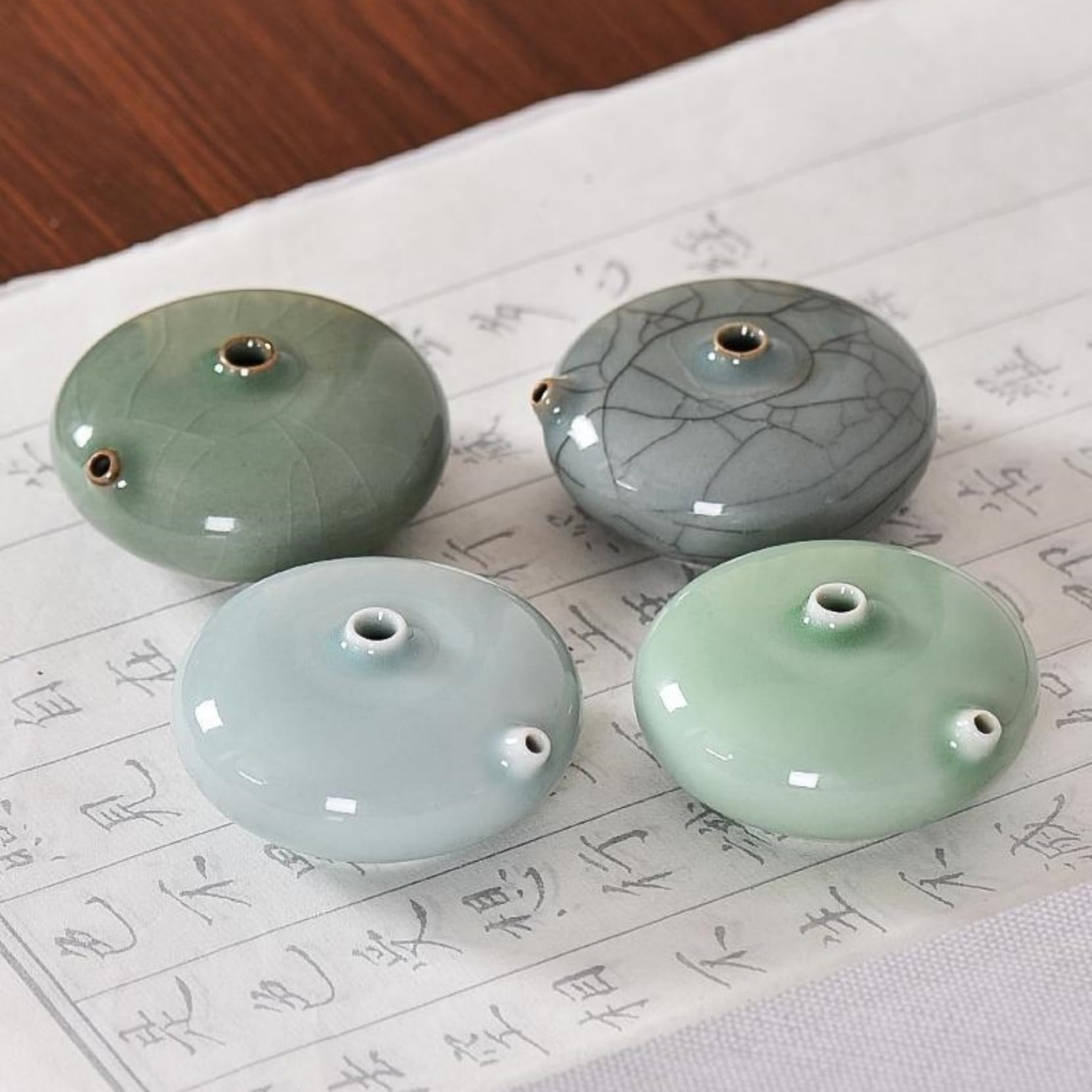 Amazon.co.jp: Penaecoro 書道 水差し 水滴 水注 陶磁器 丸型 硯滴