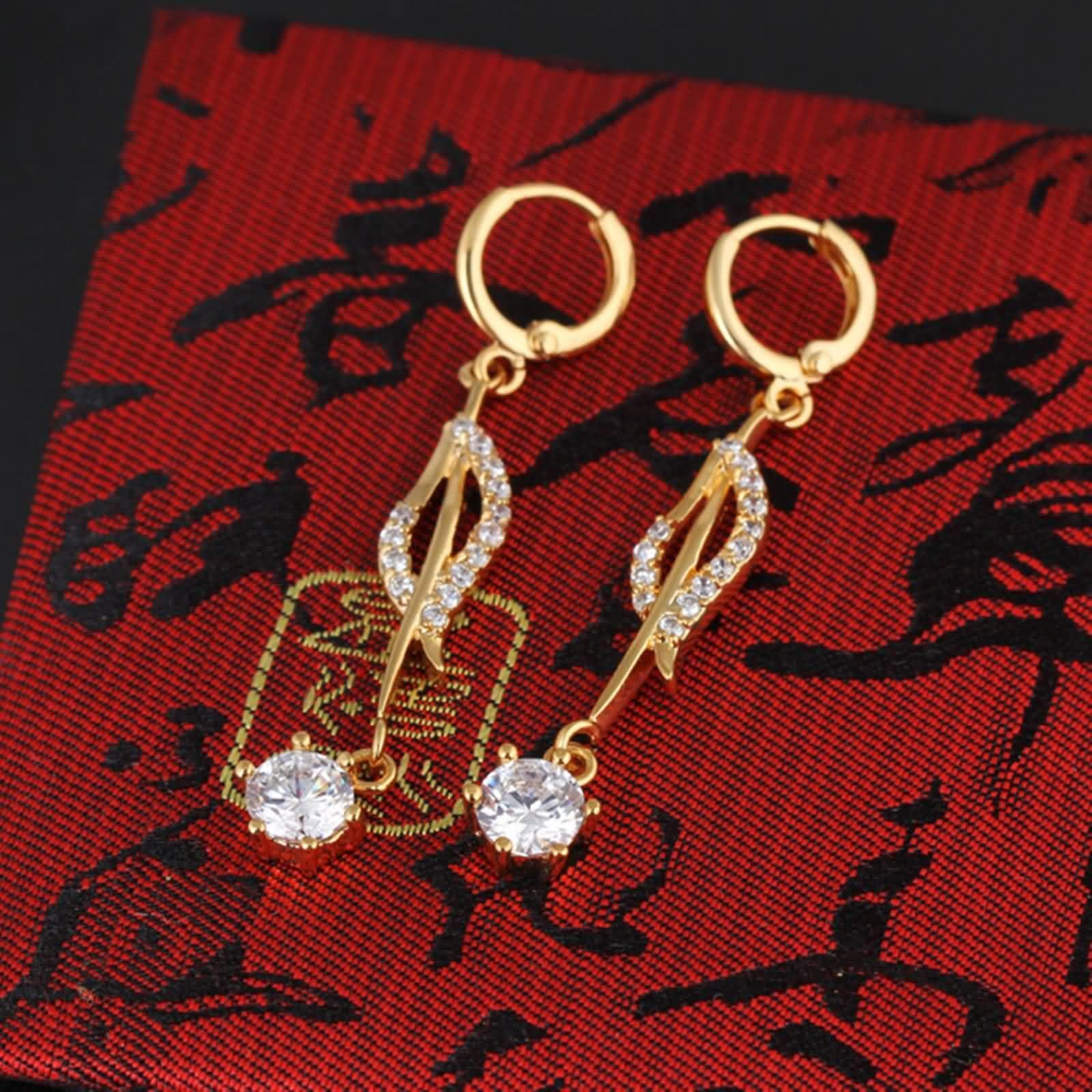 KnSam Kolczyki damskie Moissanit, kolczyki Hoop Creole Hollow Leaf Gold 750 18K, żółte złoto Au750 kolczyki bez niklu z prawdziwym moissanitem