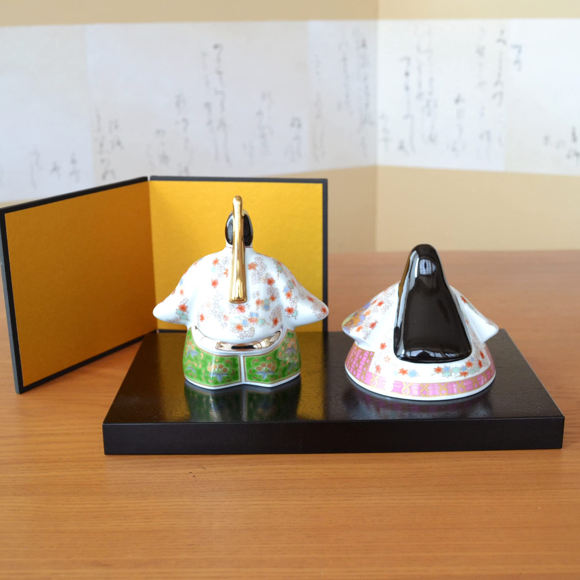 Amazon.co.jp: 雛人形 ひな人形 コンパクト 陶器 有田焼 四季ひな 金