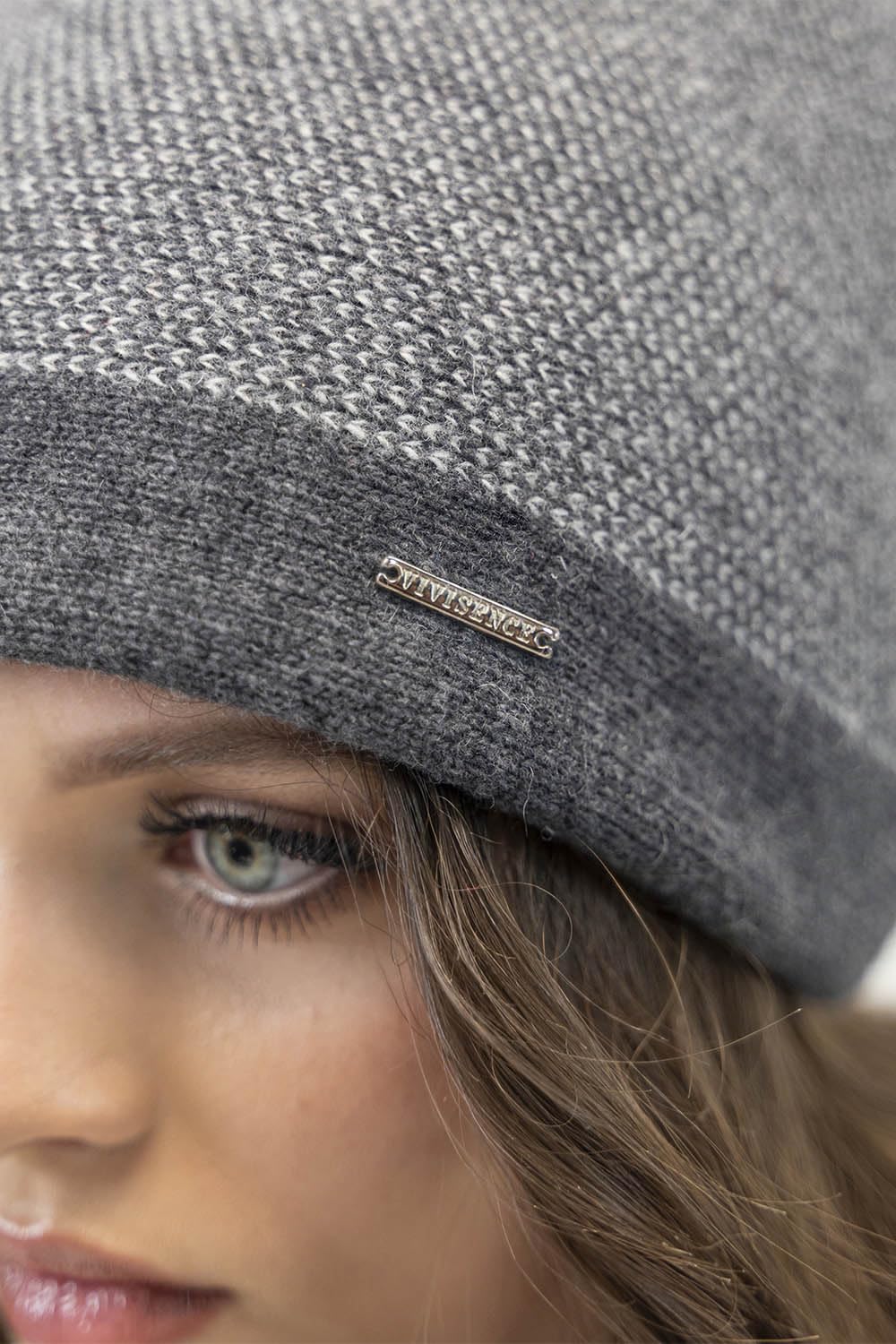 VIVISENCE Winter Mütze Für Damen Beanie Mit Bommel Strickmütze Subtilem Pepitamuster Perfekte Passform Herbst Gemütlich Ideal Für Kalte Wintertage Und Outdoor-Aktivitäten Modell 7095