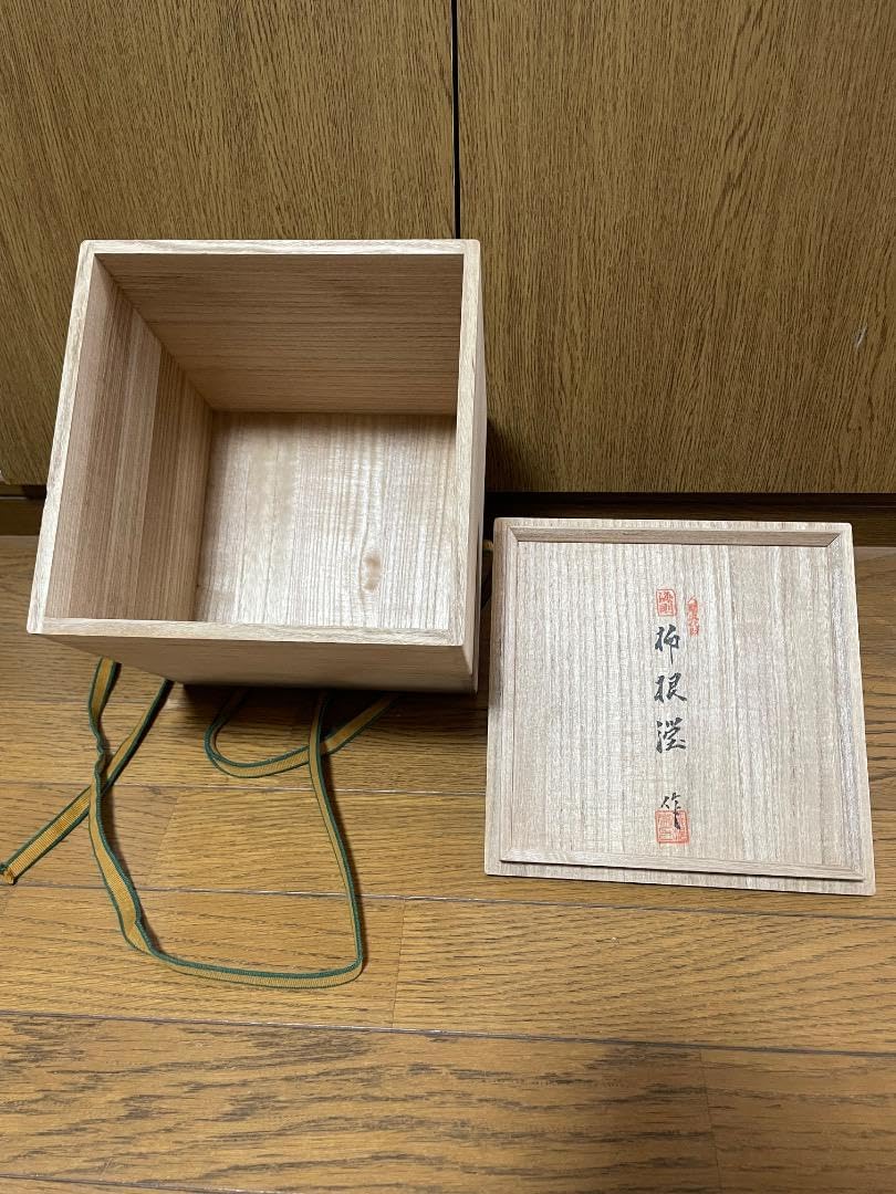 韓国人間文化財(人間国宝)初代柳海剛作 高麗青磁芋頭水指 韓国 人間