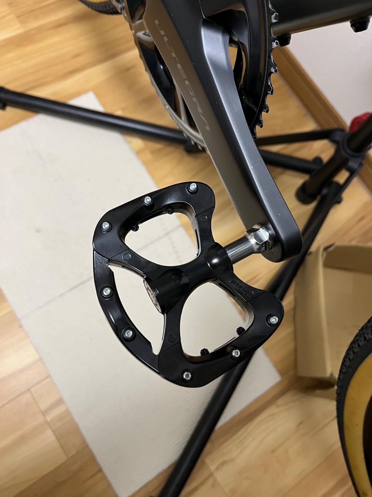 Amazon | MKS(三ヶ島製作所) ペダル Pretzel カラー：ブラック | ミカシマ(MKS) | ペダル
