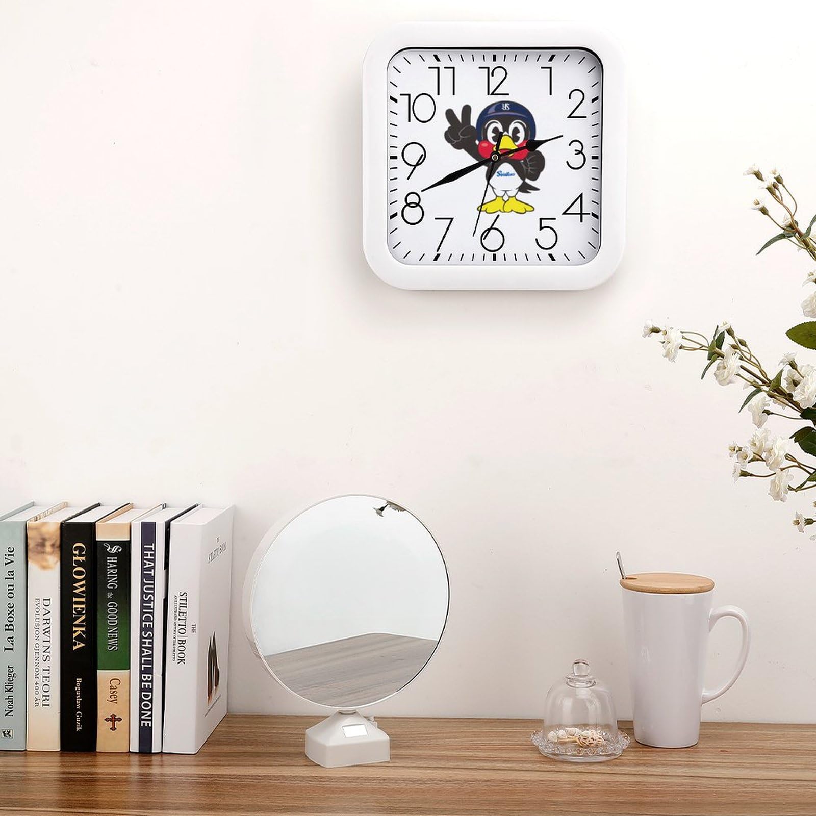 東京ヤクルトスワローズ　つば九郎　CREW 置き時計 Amazon.co.jp: 目覚まし時計 東京ヤクルトスワローズ つば九郎