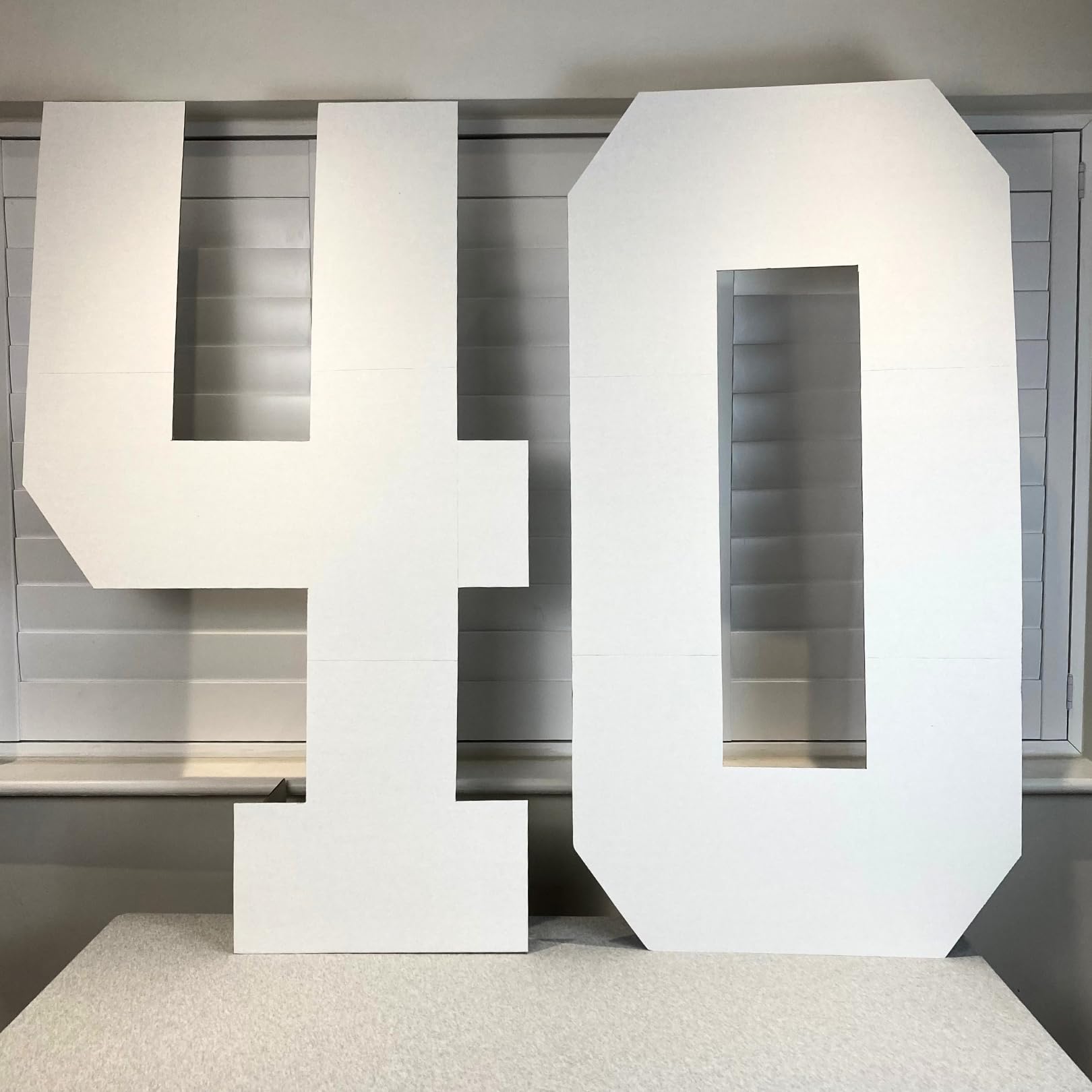 Cardécoray White 4Ft Large Cardboard Number 40 - Diy Birthday Party Decorations, Freestanding Photo Prop, Customizable Giant Numbers For 40Th Birthday Celebrations,