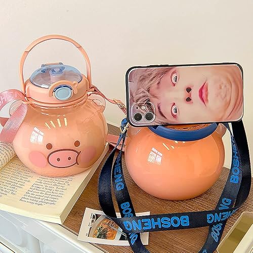 Miniatura 3 de Botella de agua grande Kawaii con correa y calcomanías de resina, botella de agua de 48 onzas con pajilla, botella de agua portátil redonda para