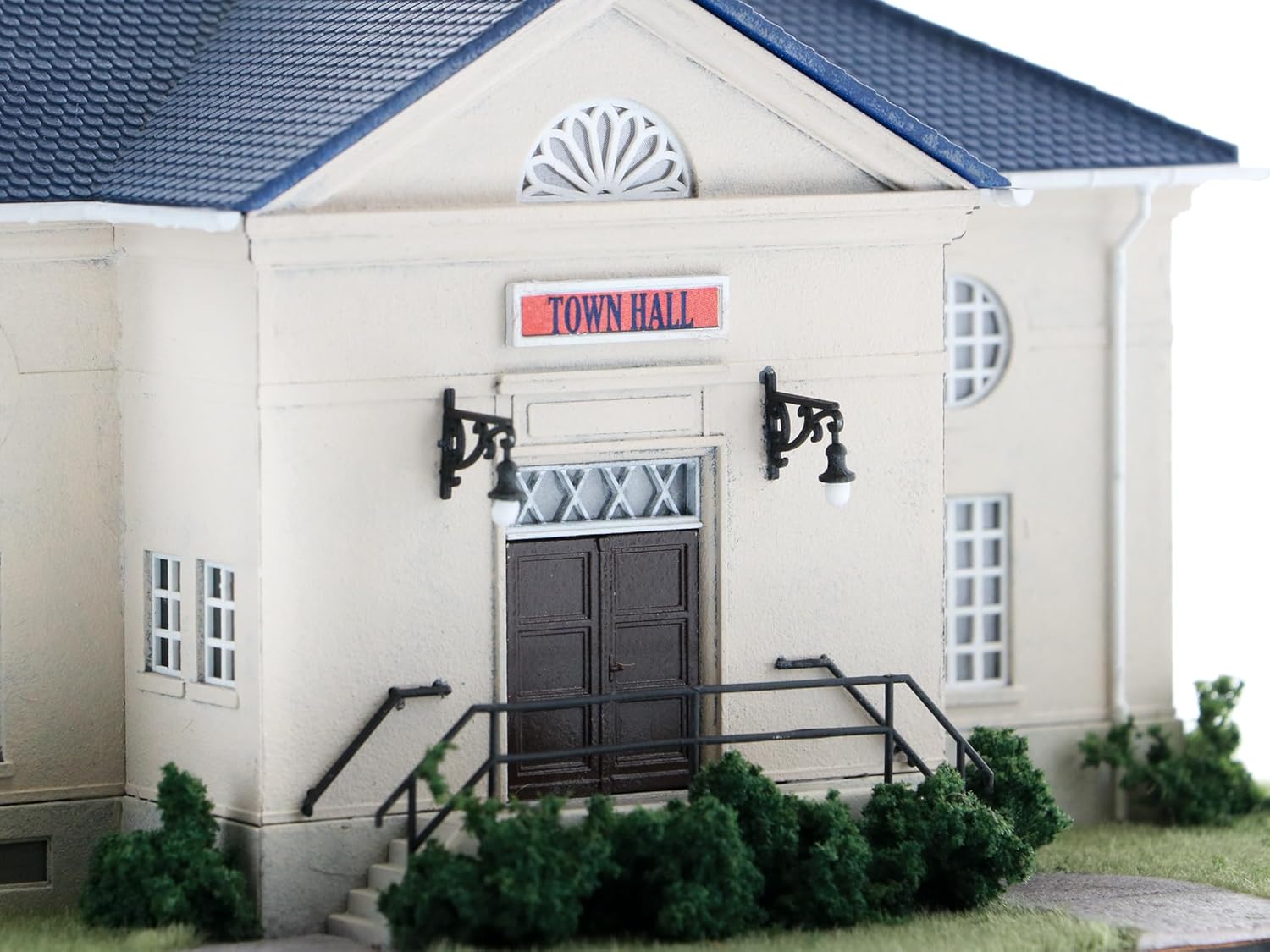 Lionel Town Hall HO Gauge Model Train Building Kit