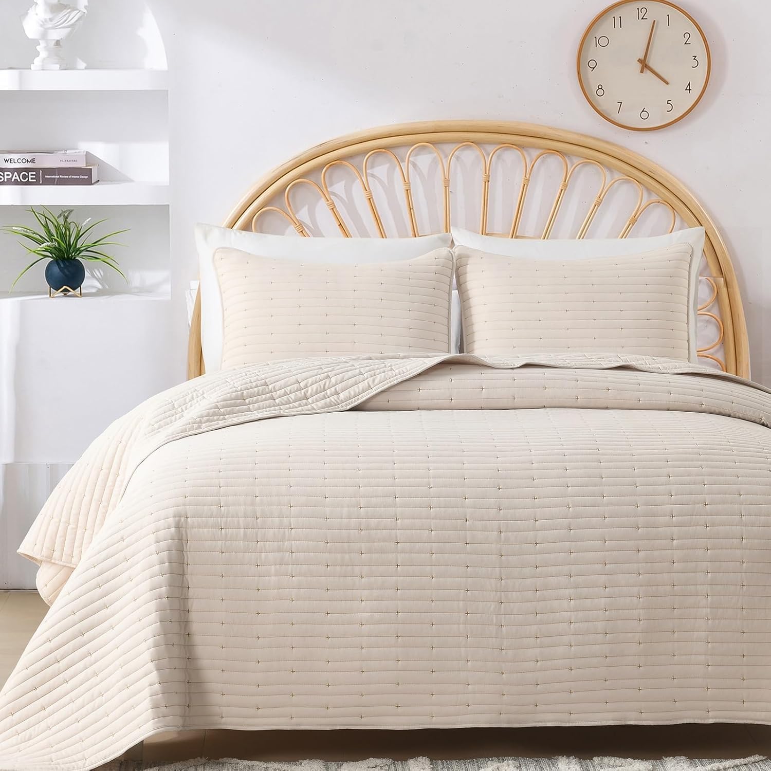 HIARUO Quilt Set Queen Size, 3 Pieces Bedspread Coverlet Comforter Set Lightweight Thin Bedding Blanket with 2 Pillow Covers Shams Modern Full Cover for All Season, Beige Cream Star Pattern Beige/Star Queen(90 x 90)