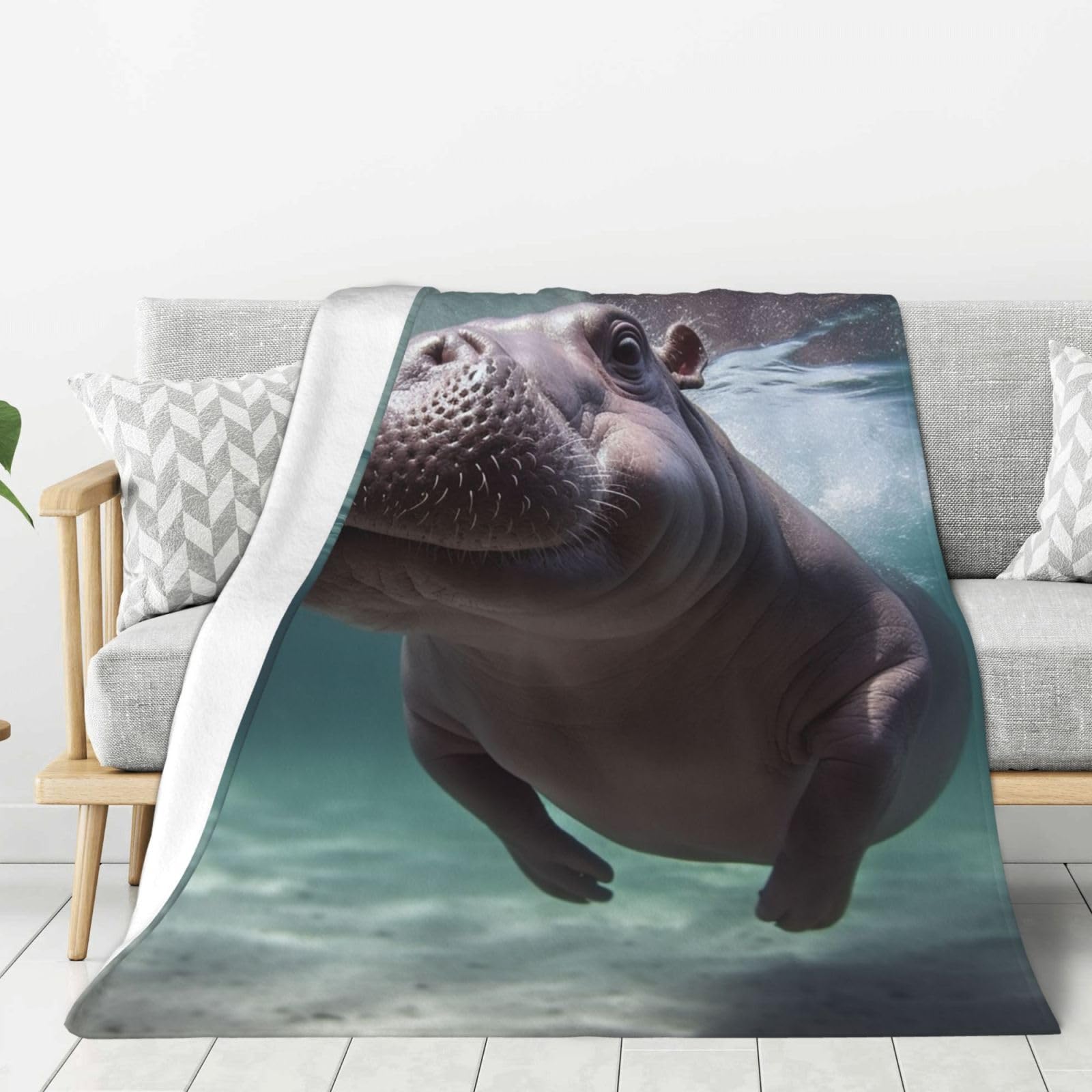 Couverture polaire légère pour lit et canapé motif hippopotame