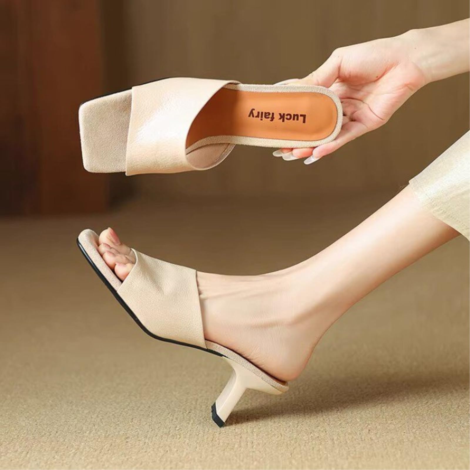 Pantofole Donna Piede Quadrato Basso Gattino Tacco Mule, Vegano Cuoio Diavolo Sandali, Beige Vestito Scarpe Casual per L'uso Quotidiano Dell'ufficio-Creamy White-38