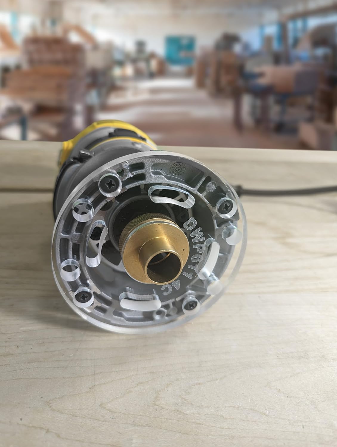 Precision machined 3/8" thick baseplate with bushing recess for Dewalt DWP611 router 4" circle