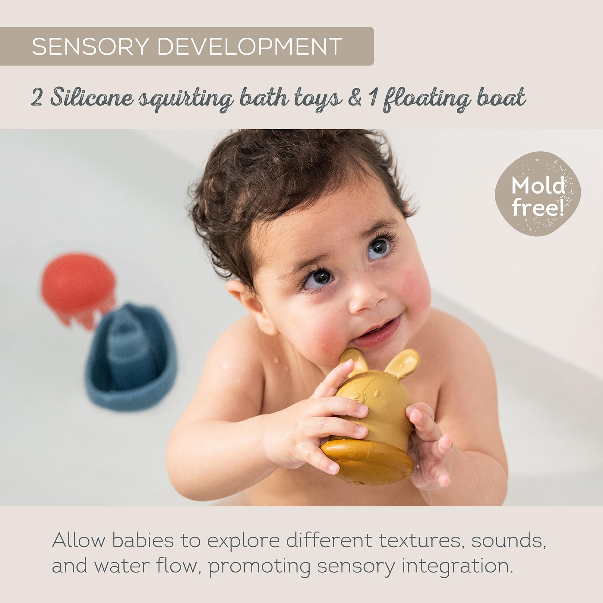 Taf Toys Juego de regalo para la hora del baño del bebé. Incluye libro de baño, toalla con capucha de algodón, juguetes de baño para chorros, juguete de barco. Kit esencial de 5 piezas para recién