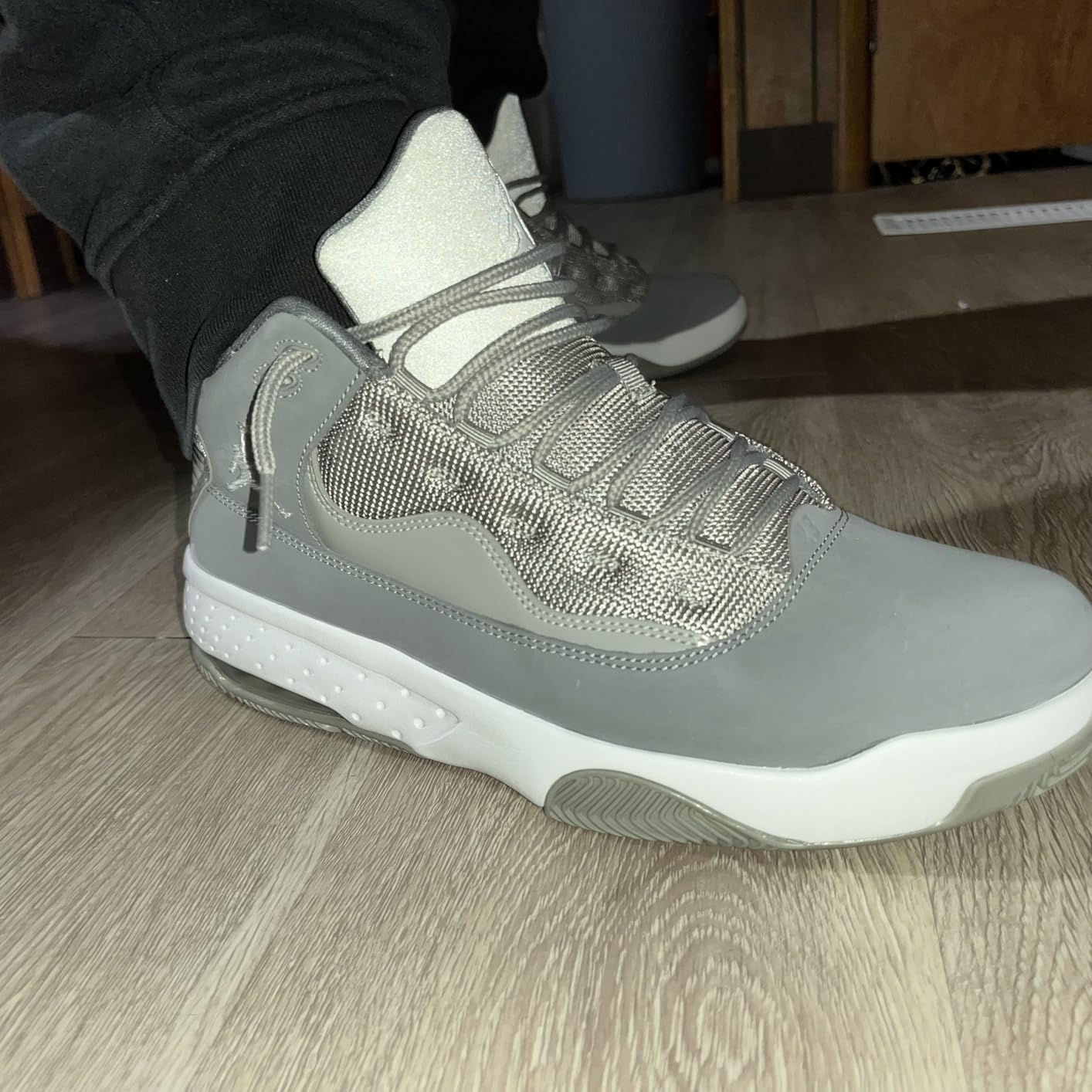 air jordan max aura 2 review