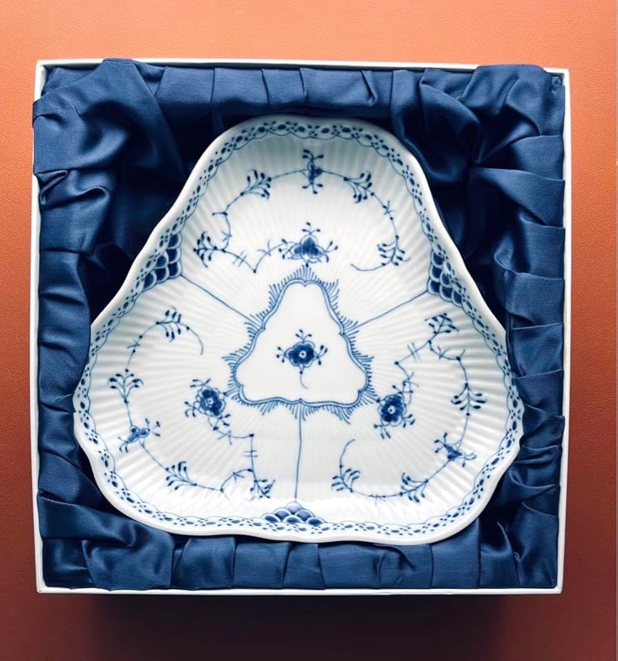 【極美品】ロイヤルコペンハーゲン　ダブルレース　トライアングルディッシュ 極美品】ロイヤルコペンハーゲン ダブルレース トライアングル