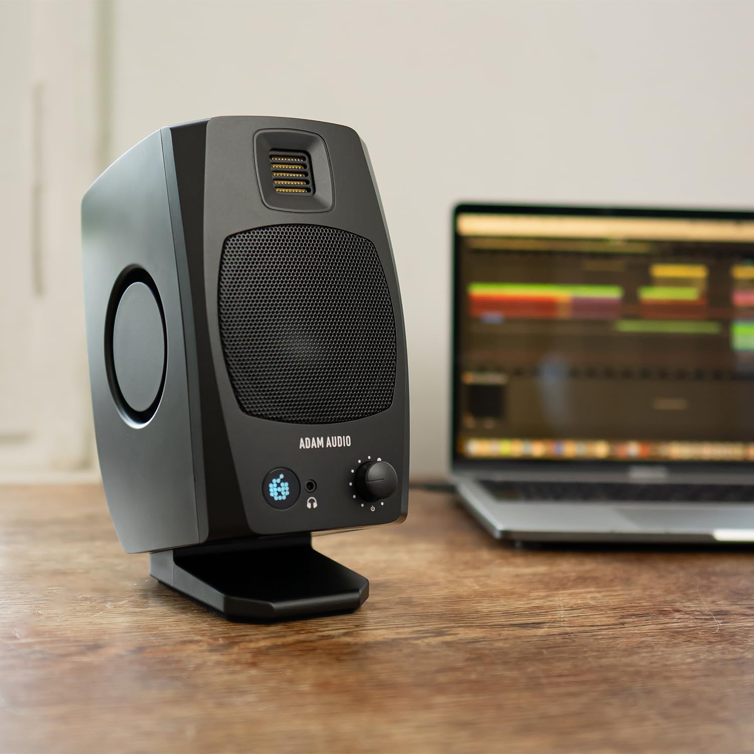 ADAM Audio D3V Active Desktop Monitoring System with USB-C Connection (Pair, Black) - Image 9