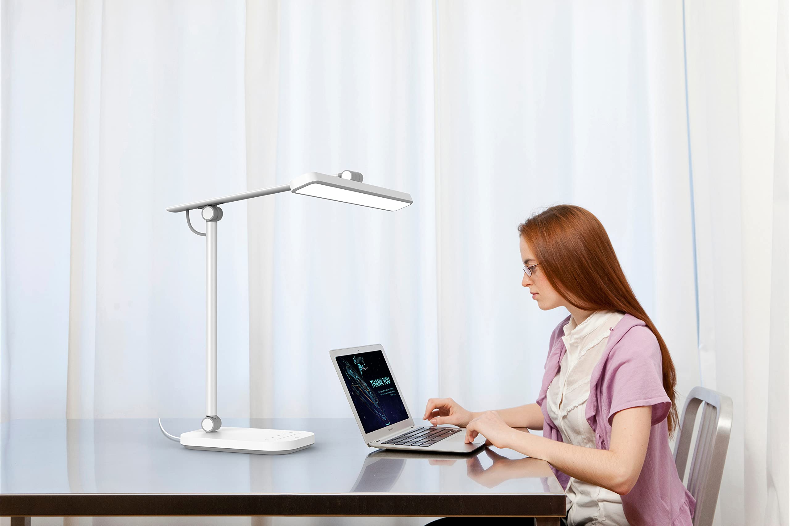 Unilux LED Schreibtischleuchte Pureline weiss, dimmbar, Helligkeitssensor und Gelenkarm