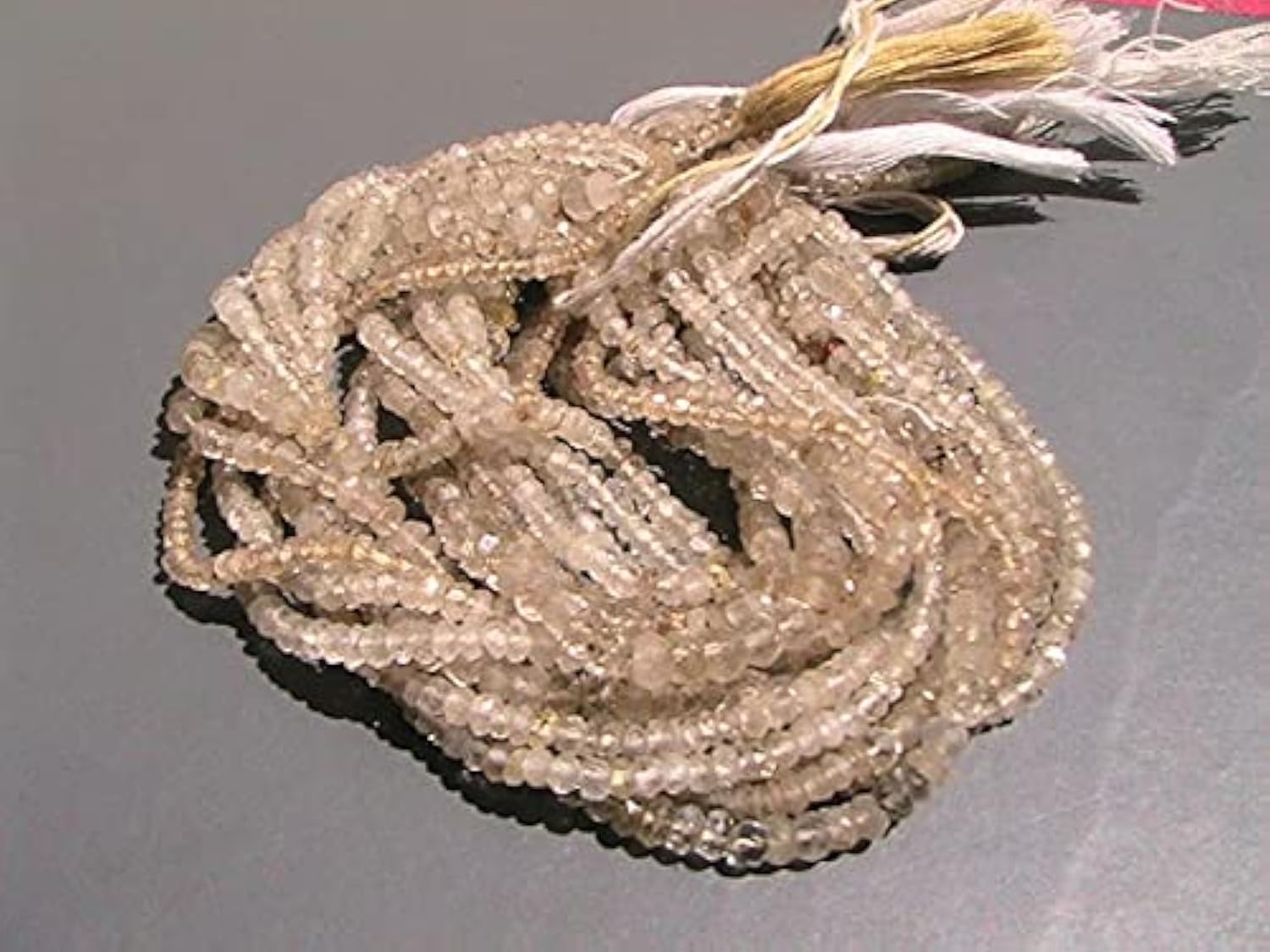 Quartz rutile doré perles fines naturelles contre le ternissement des bijoux