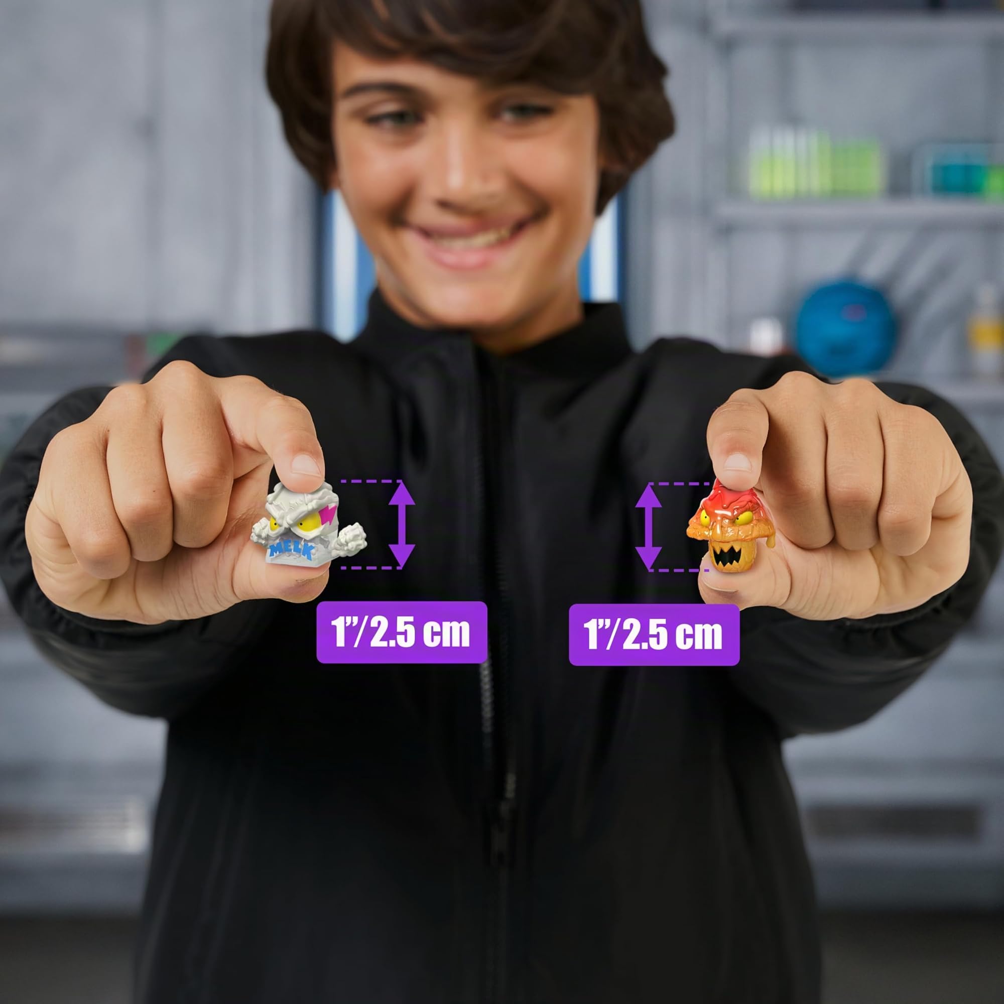 MrBeast Lab Swarms Serie Hyper Fusion, colecciona +100 enjambres, el megapack de Laboratorio Incluye 14 microbestias, 14 Pegatinas coleccionables y 4 cápsulas para Crear tu MrBeast Lab