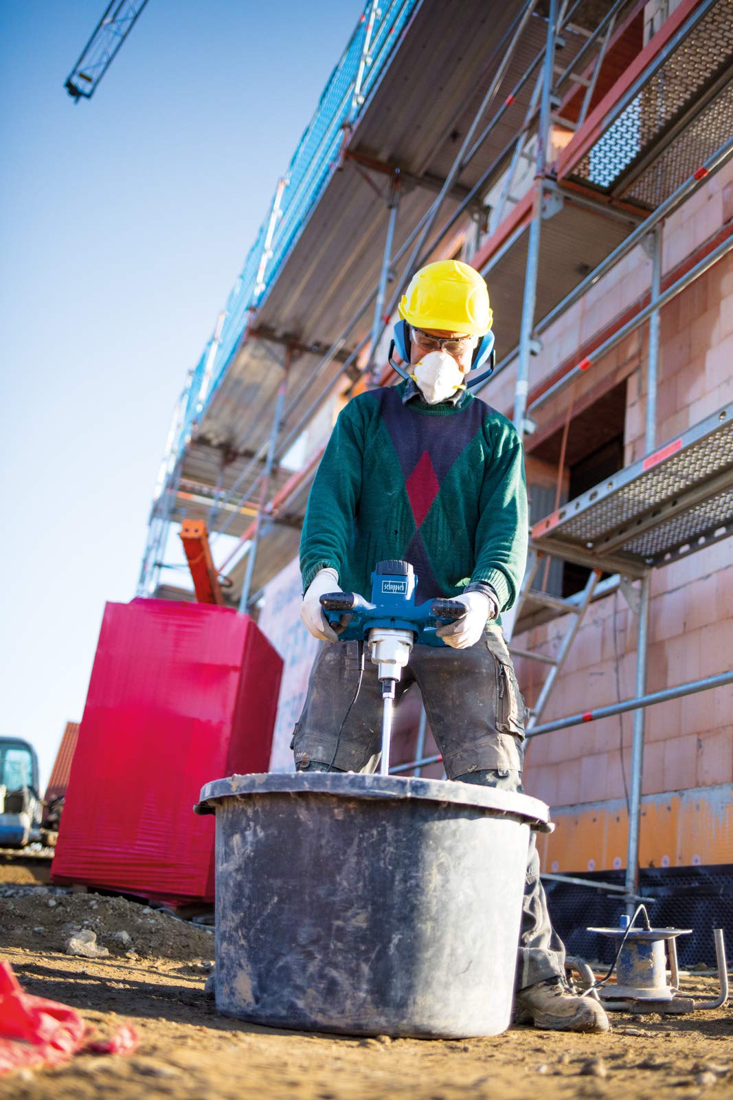 Scheppach Handrührwerk PM1400 Rührwerk Mörtelrührer Farbrührer | 1400W Leistung | 2-Gang-Getriebe mit variabler Drehzahl 570 / 760min1 | inkl. Mörtel (580mm) und Farbquirl (590mm) mit M14 Gewinde
