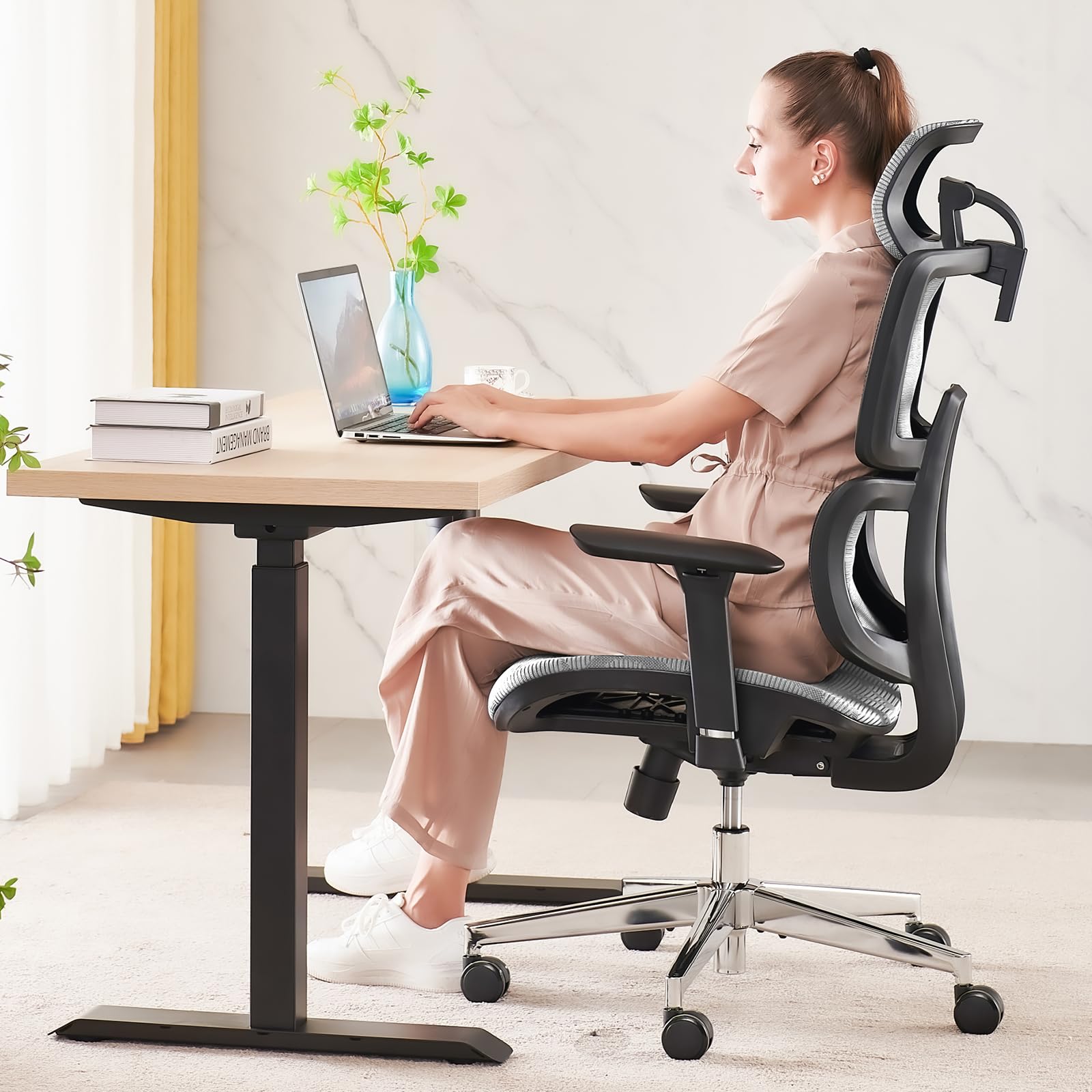 Chaise De Bureau Ergonomique TONFARY - Dossier Mesh Réglable - Accoudoirs Relevables - 150kg Capacité