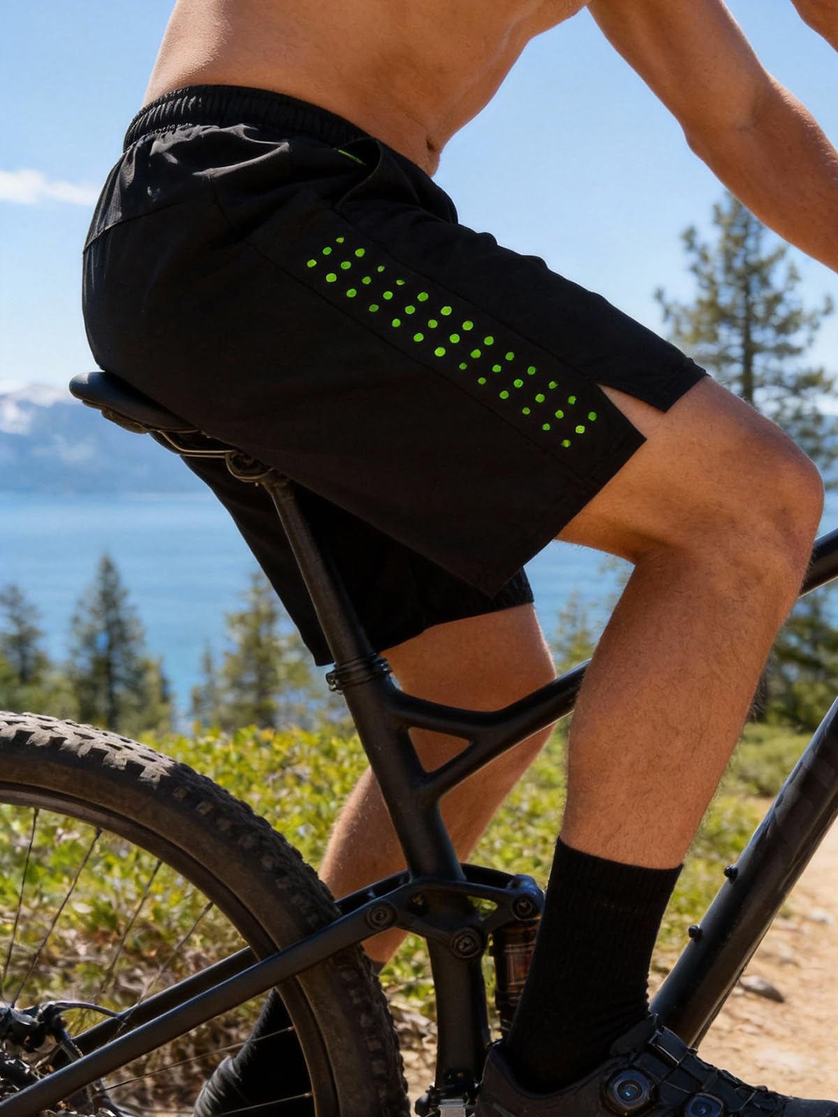 WOSAWE Pantaloncini da ciclismo imbottiti da uomo in gel di silicone con fodera in rete