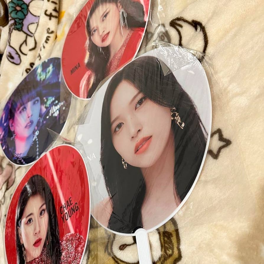 Amazon.co.jp: TWICE うちわ ミナ チェヨン 4枚セット ライブ