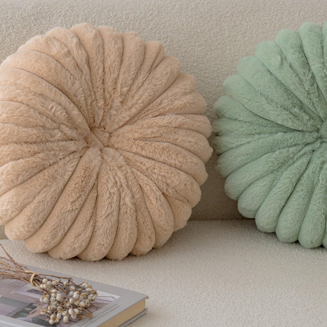 vctops Round Throw Pillow Soft Faux Fur Decorative Pillow Small Pumpkin Throw Pillow Cushion for Living Room Sofa Bed (Khaki,13.7" Diameter)